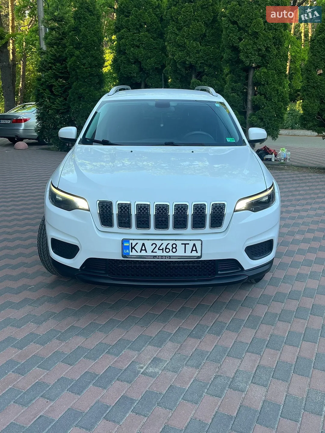 2019 Jeep Cherokee - мініатюра 2