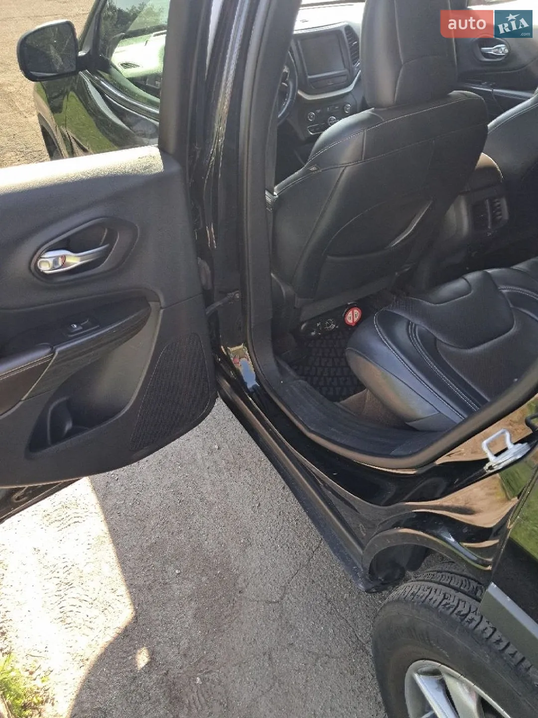 2013 Jeep Cherokee - мініатюра 18