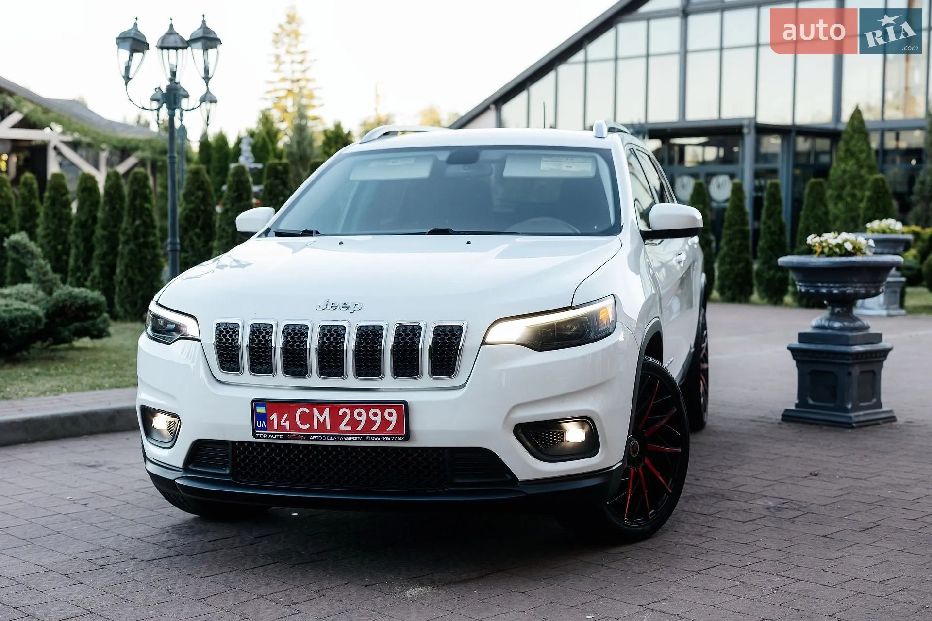 2019 Jeep Cherokee - мініатюра 4