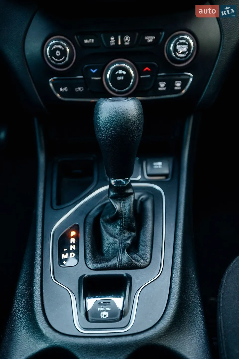2019 Jeep Cherokee - мініатюра 52