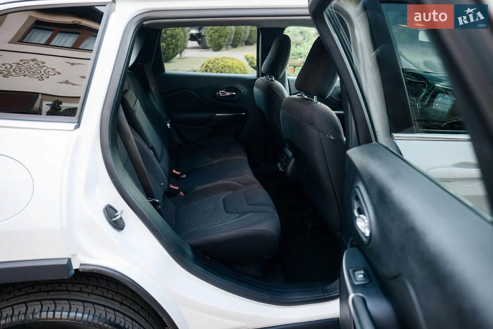 2019 Jeep Cherokee - мініатюра 56