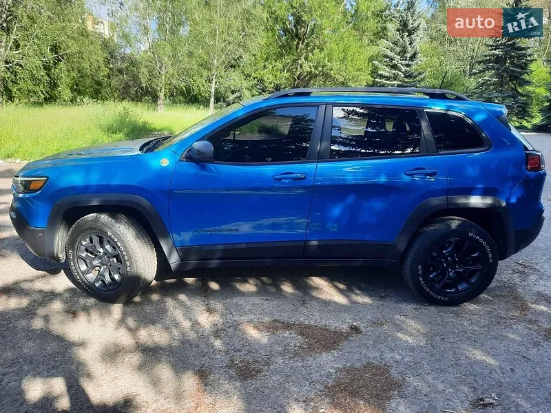 Jeep Cherokee 2019 VIN 1C4PJMBX2LD576554 фото оголошення 6 з 58