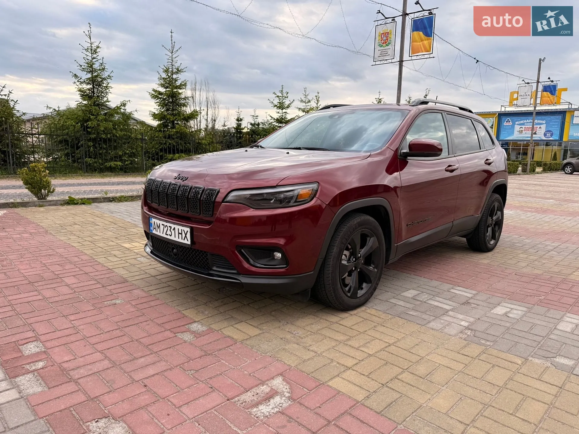 2020 Jeep Cherokee - мініатюра 2