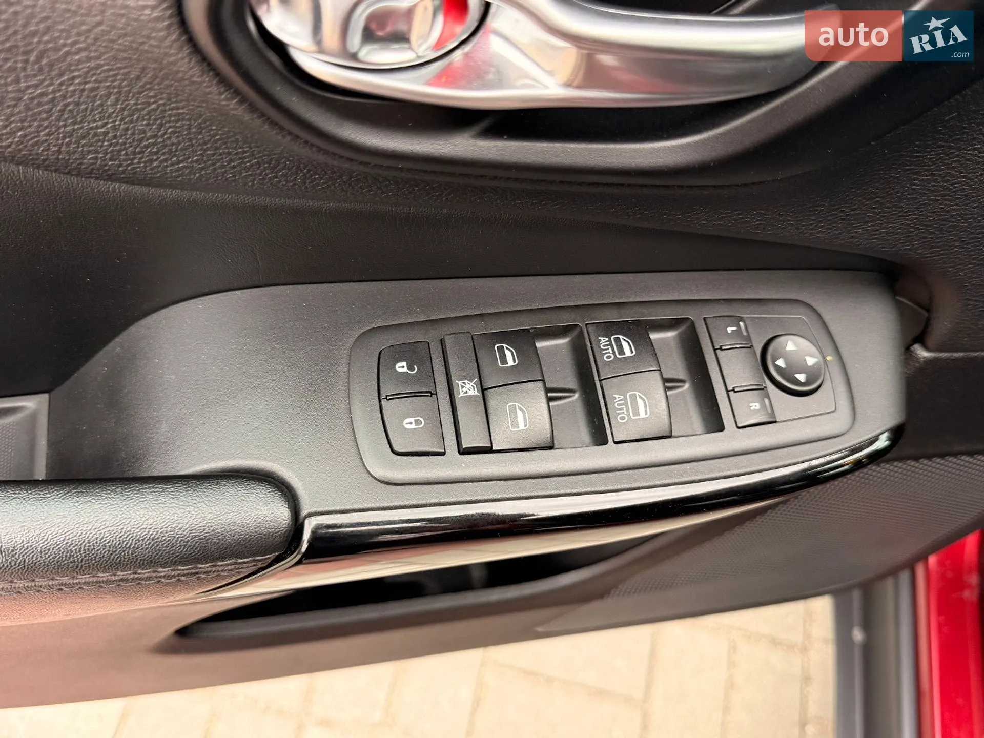 2020 Jeep Cherokee - мініатюра 13