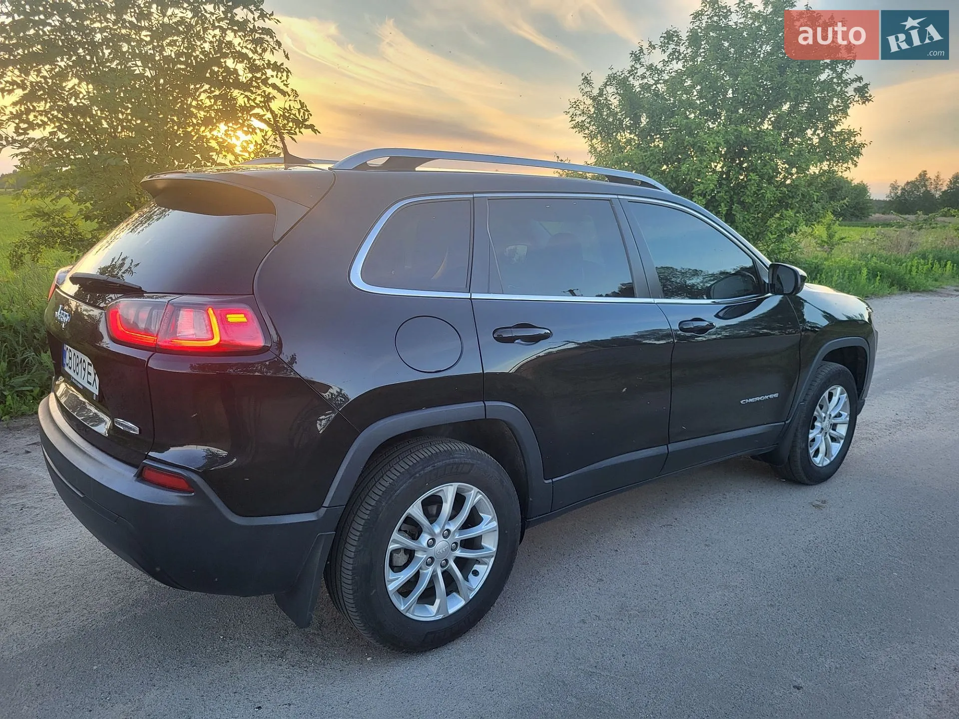 2018 Jeep Cherokee - мініатюра 12