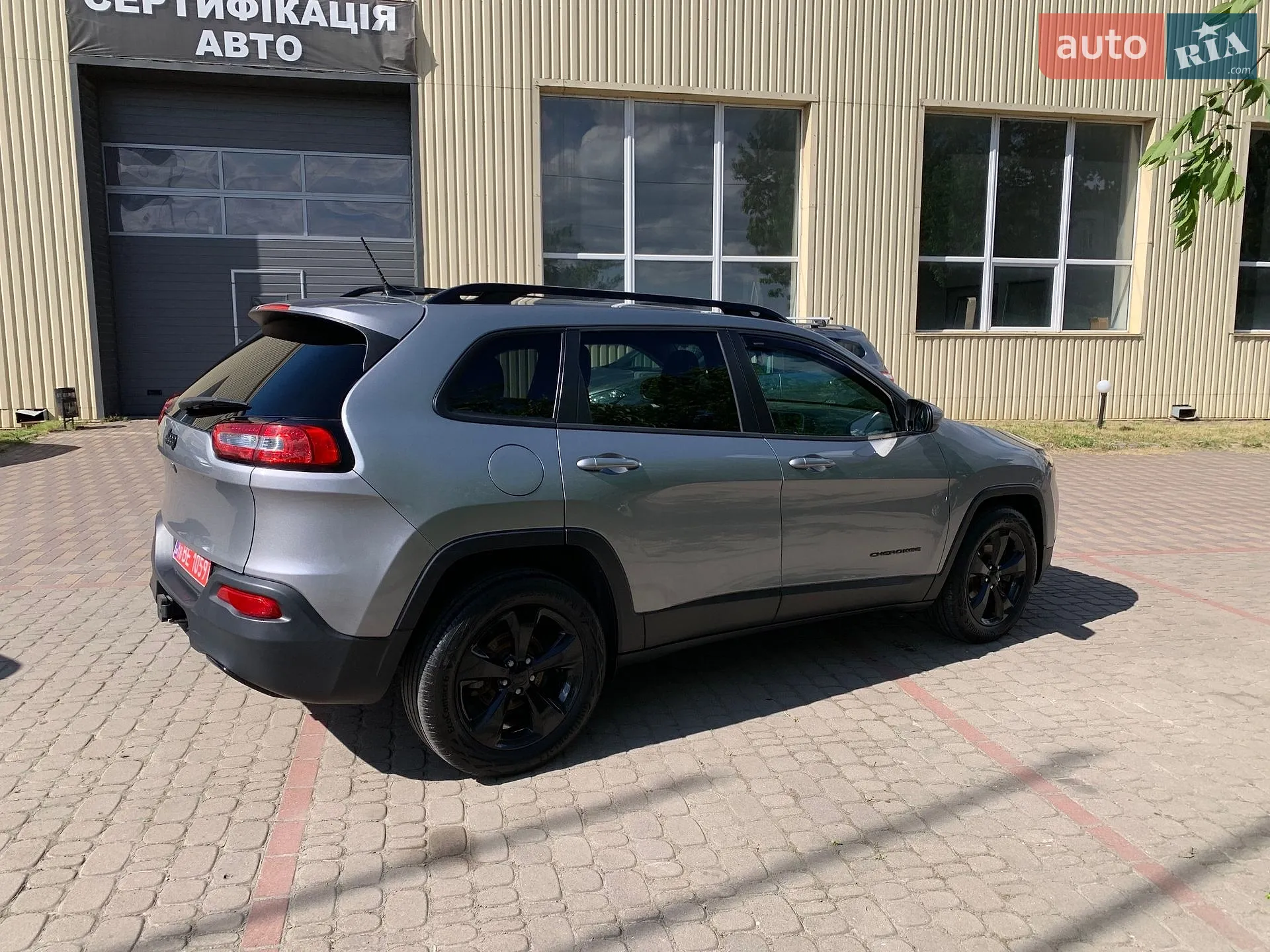 2015 Jeep Cherokee - мініатюра 9