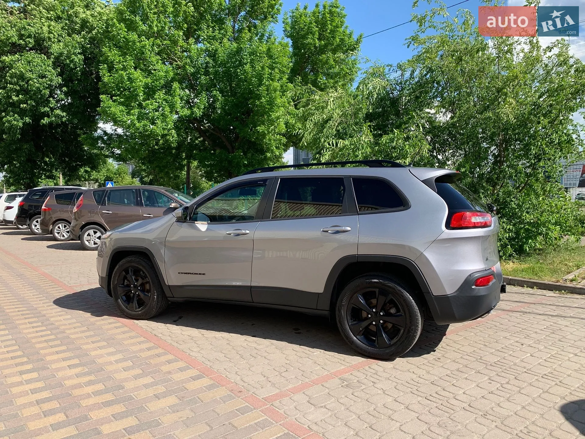 2015 Jeep Cherokee - мініатюра 17