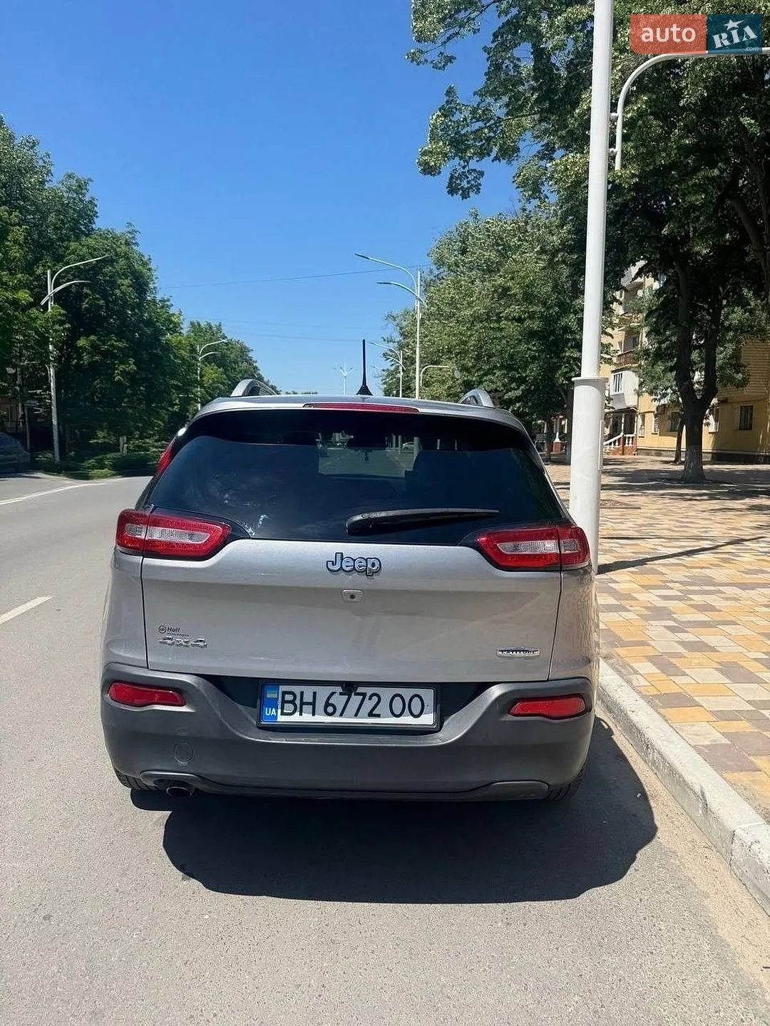2016 Jeep Cherokee - мініатюра 11