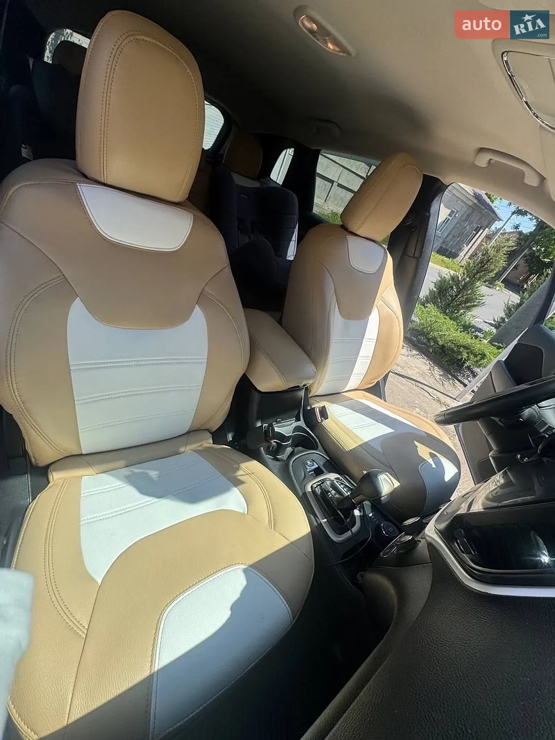 2016 Jeep Cherokee - мініатюра 16