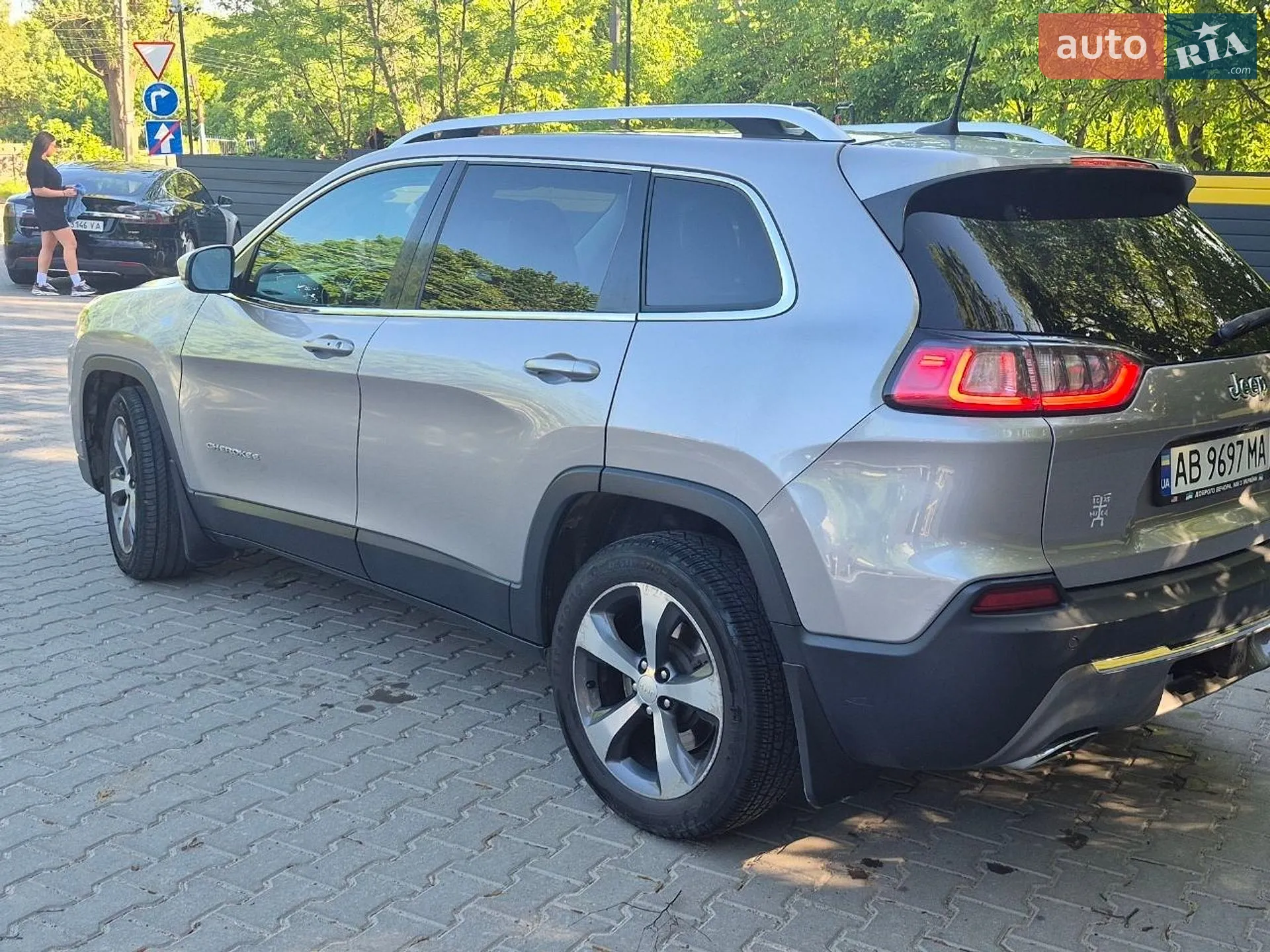 2018 Jeep Cherokee - мініатюра 7