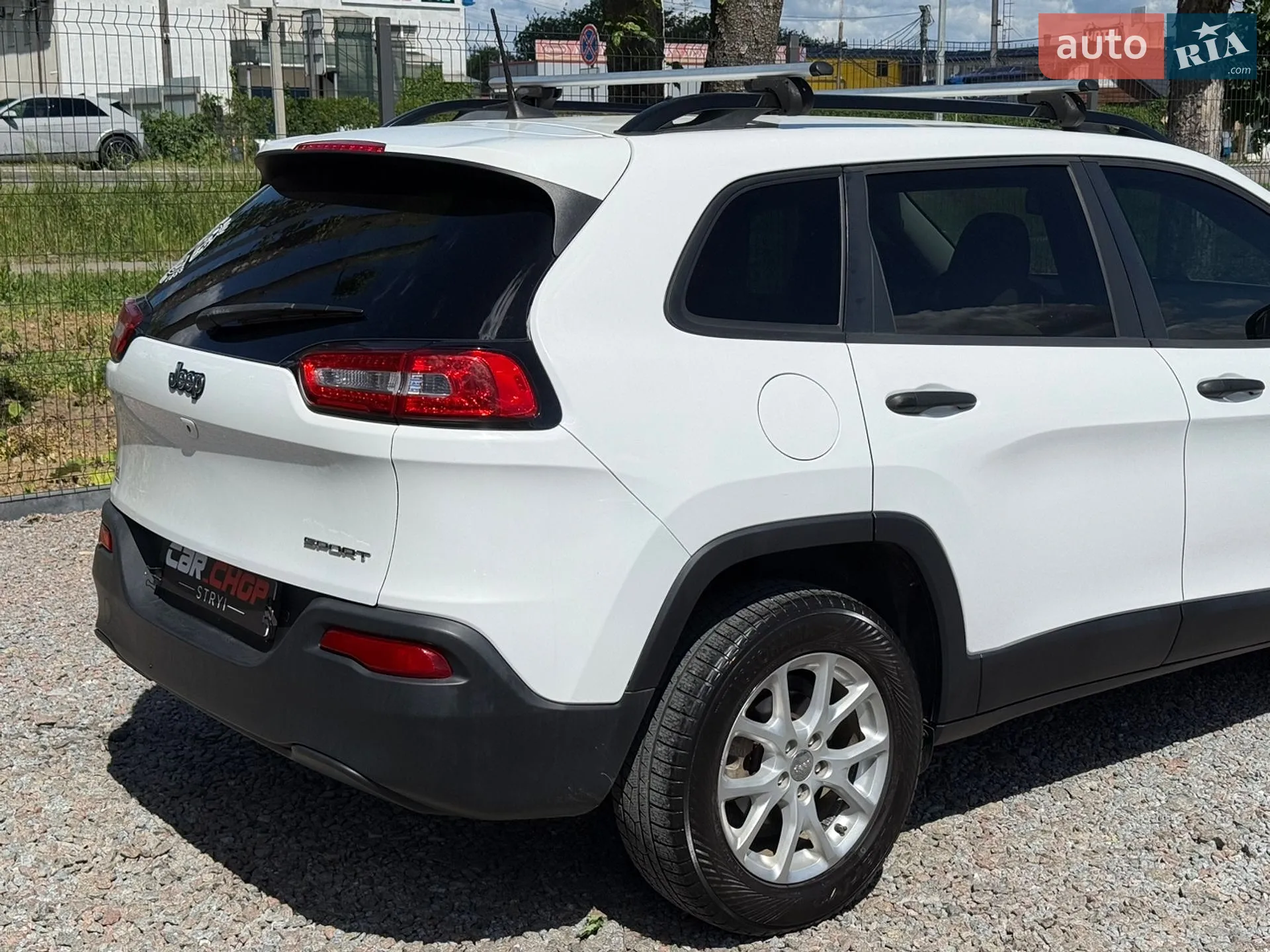 2017 Jeep Cherokee - мініатюра 18