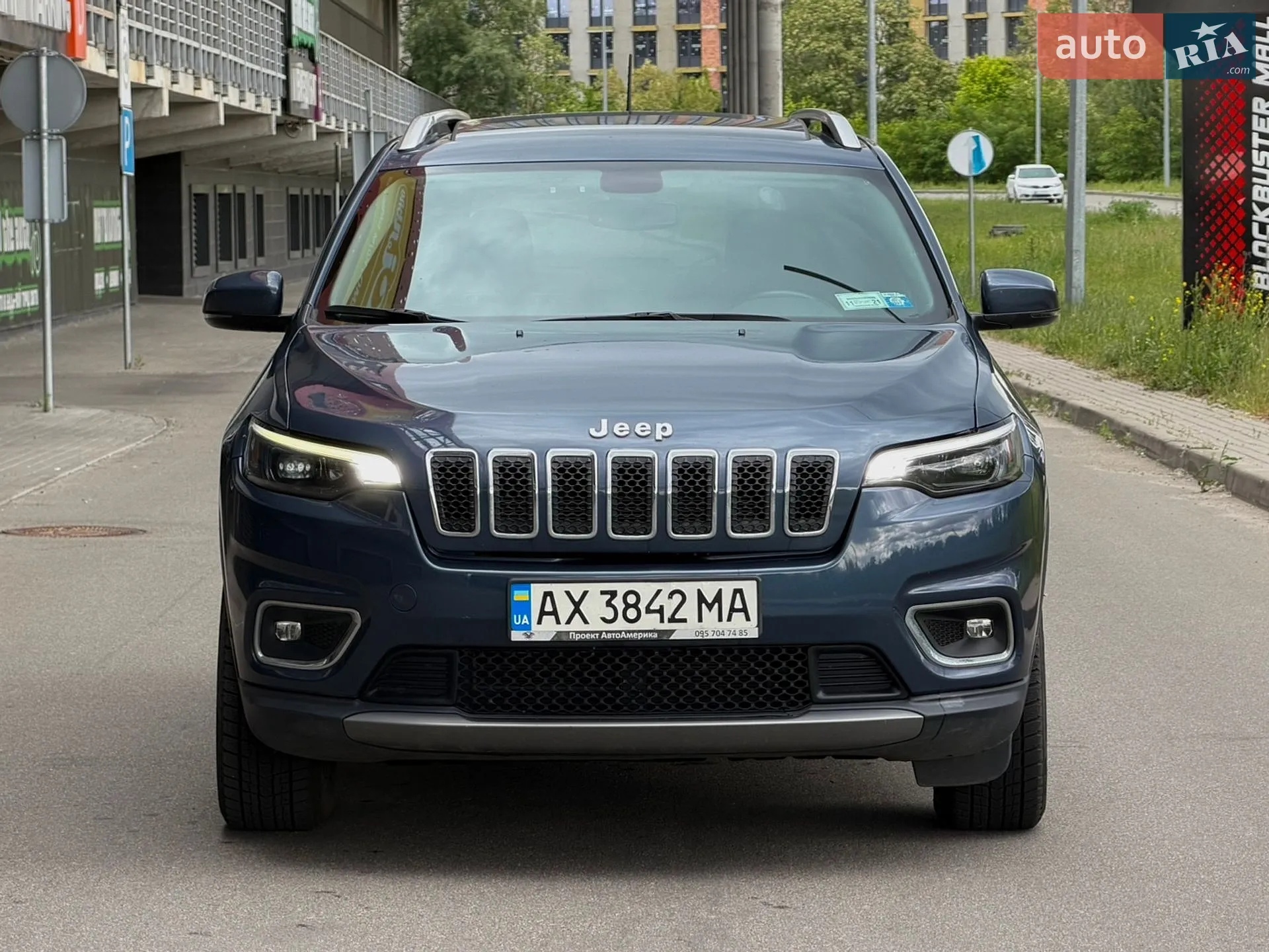 2019 Jeep Cherokee - мініатюра 2