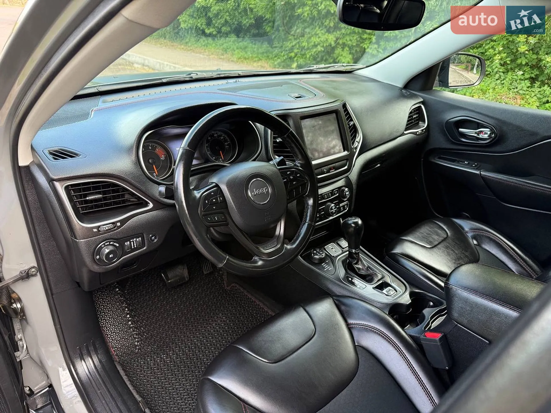 2019 Jeep Cherokee - мініатюра 20