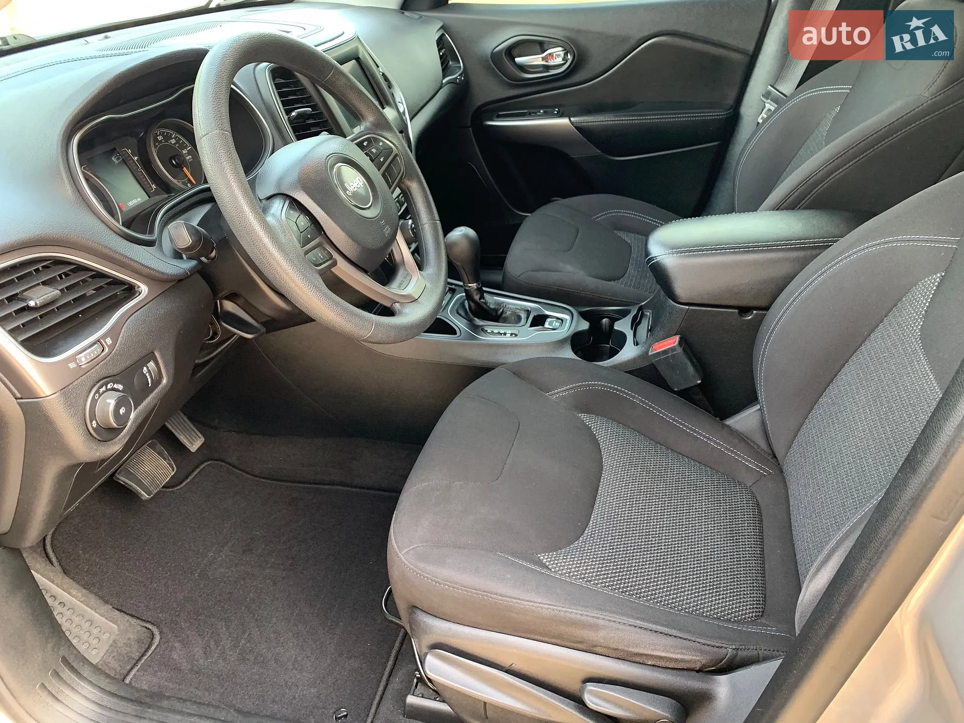 2019 Jeep Cherokee - мініатюра 30