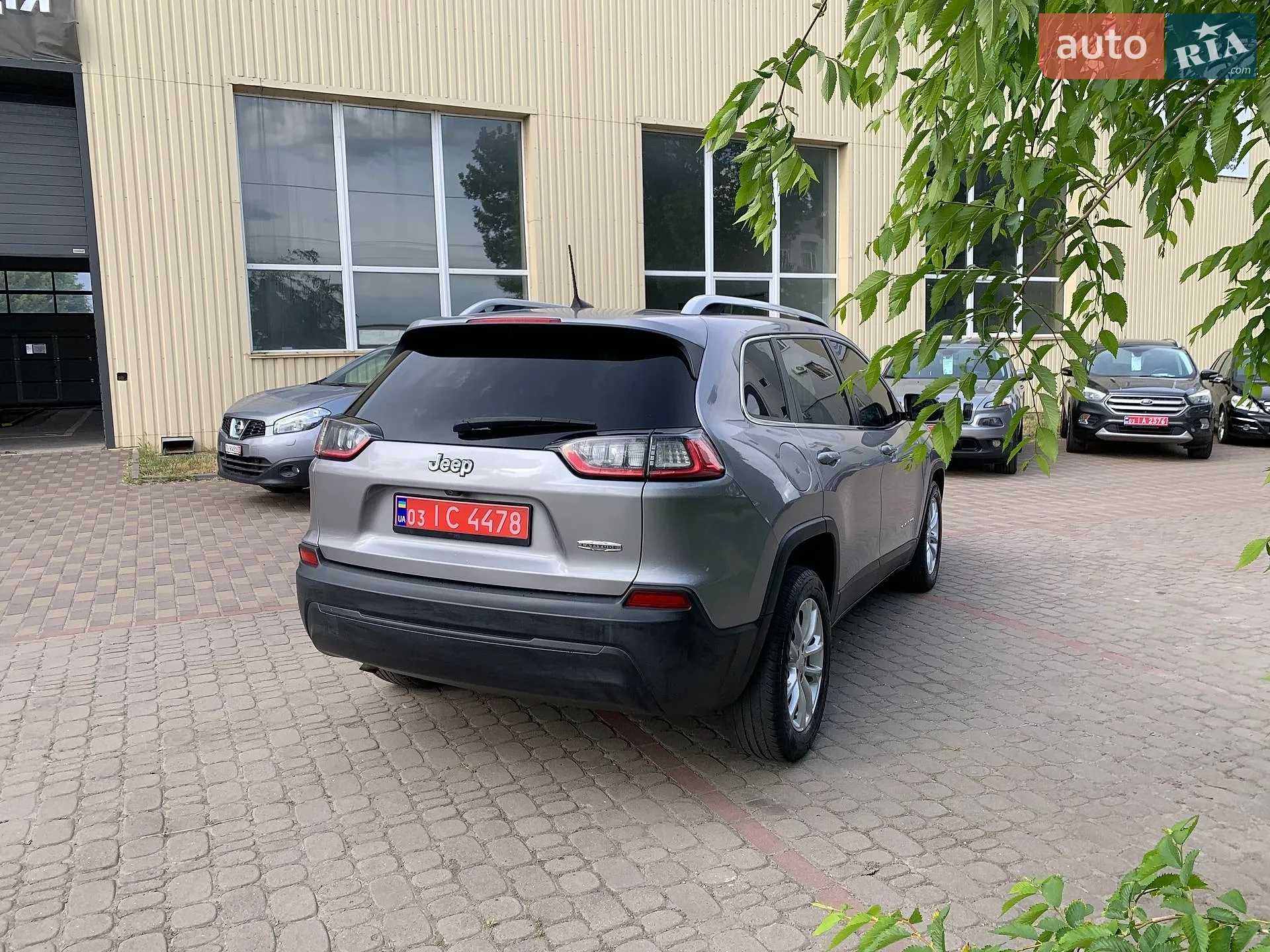 2019 Jeep Cherokee - мініатюра 25