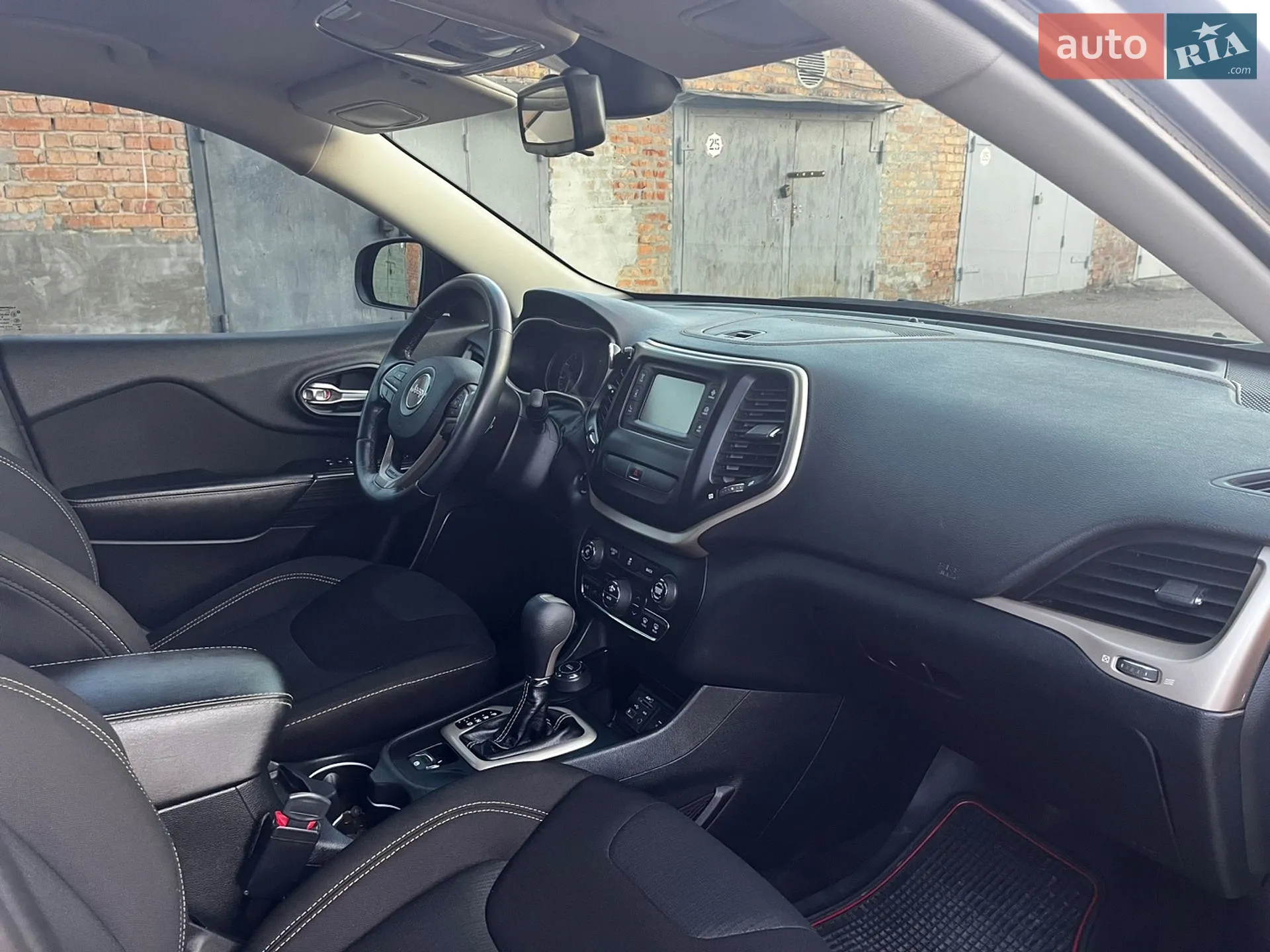 2016 Jeep Cherokee - мініатюра 8