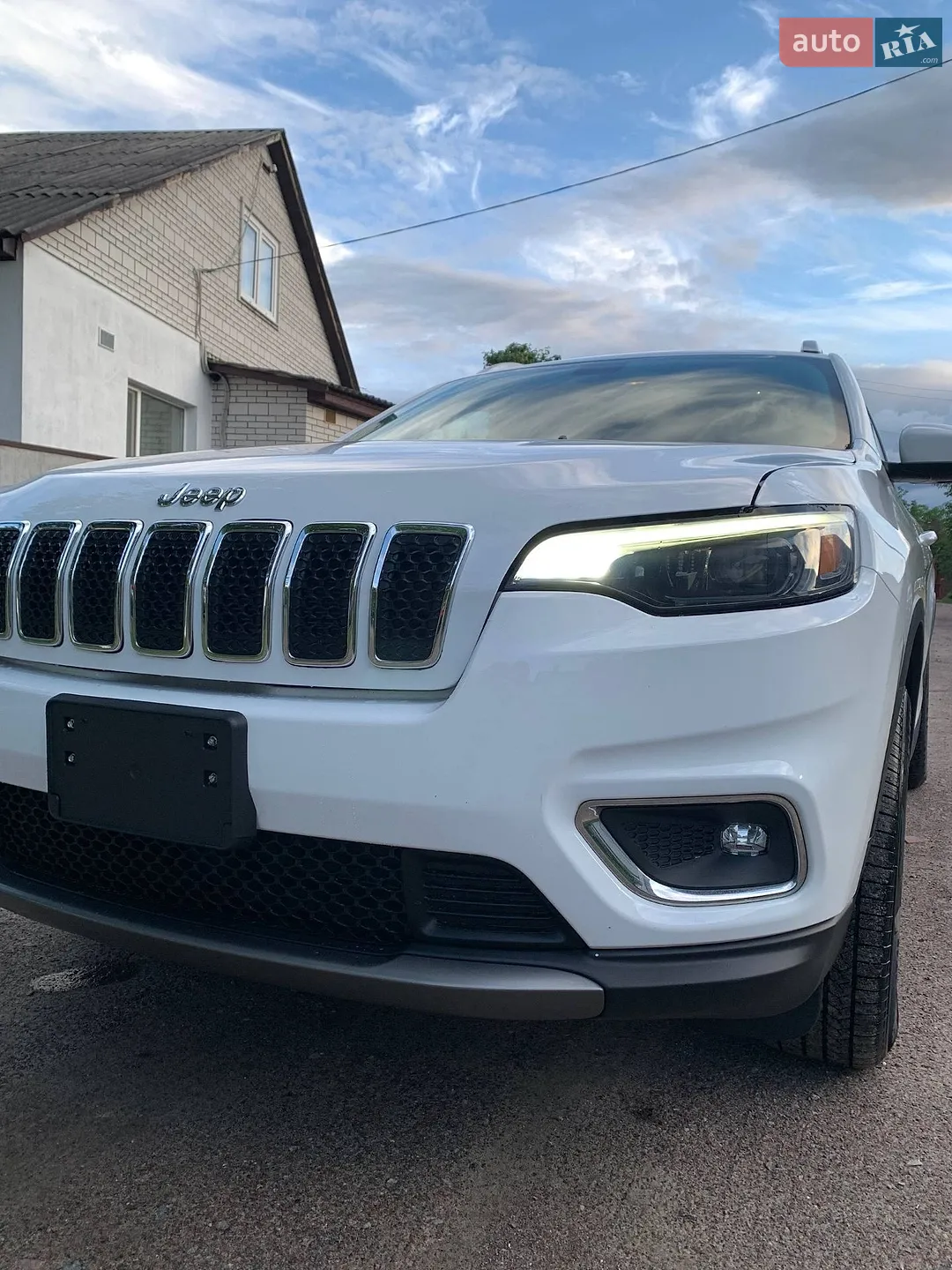 2019 Jeep Cherokee - мініатюра 6