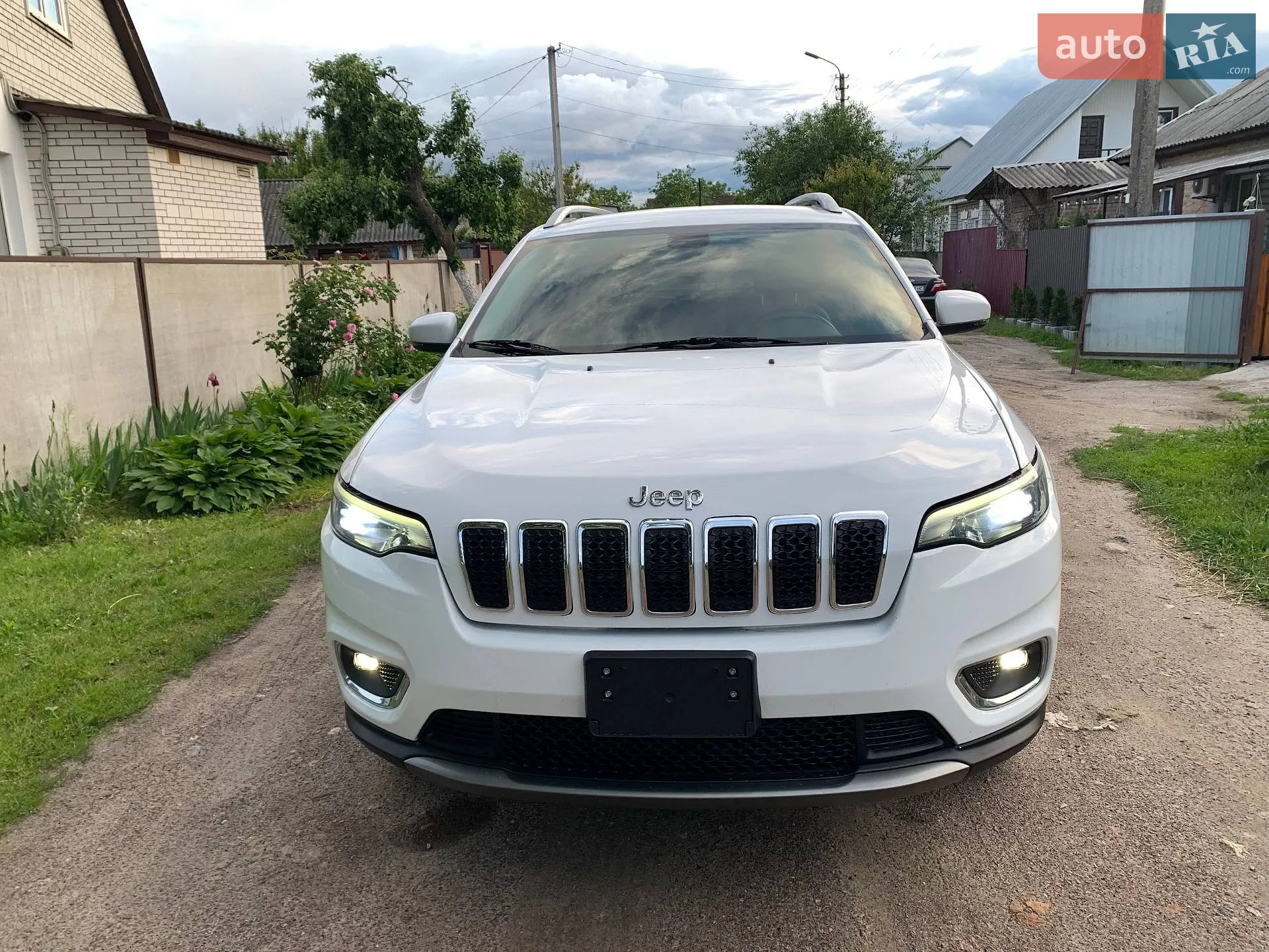 2019 Jeep Cherokee - мініатюра 11