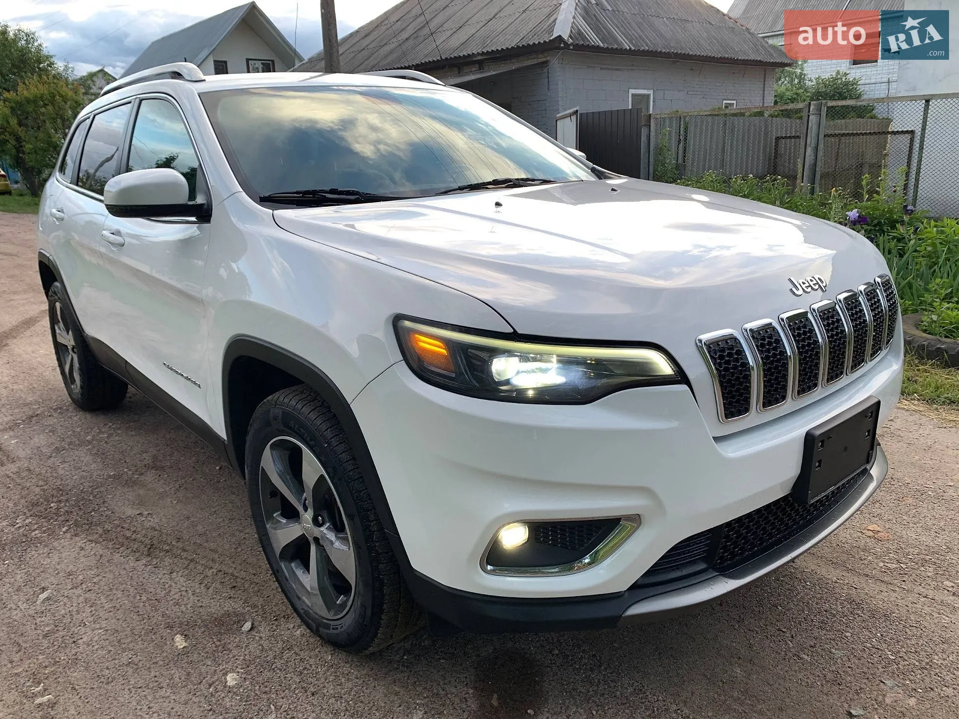 2019 Jeep Cherokee - мініатюра 12