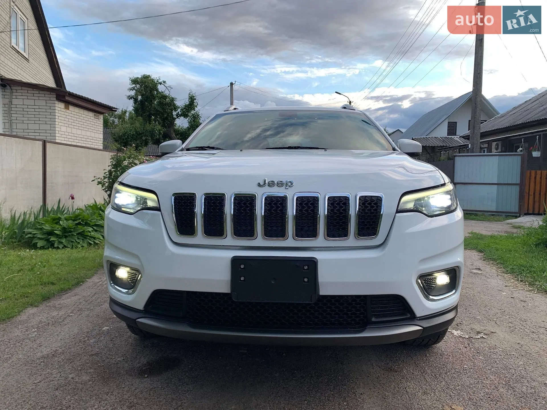 2019 Jeep Cherokee - мініатюра 14