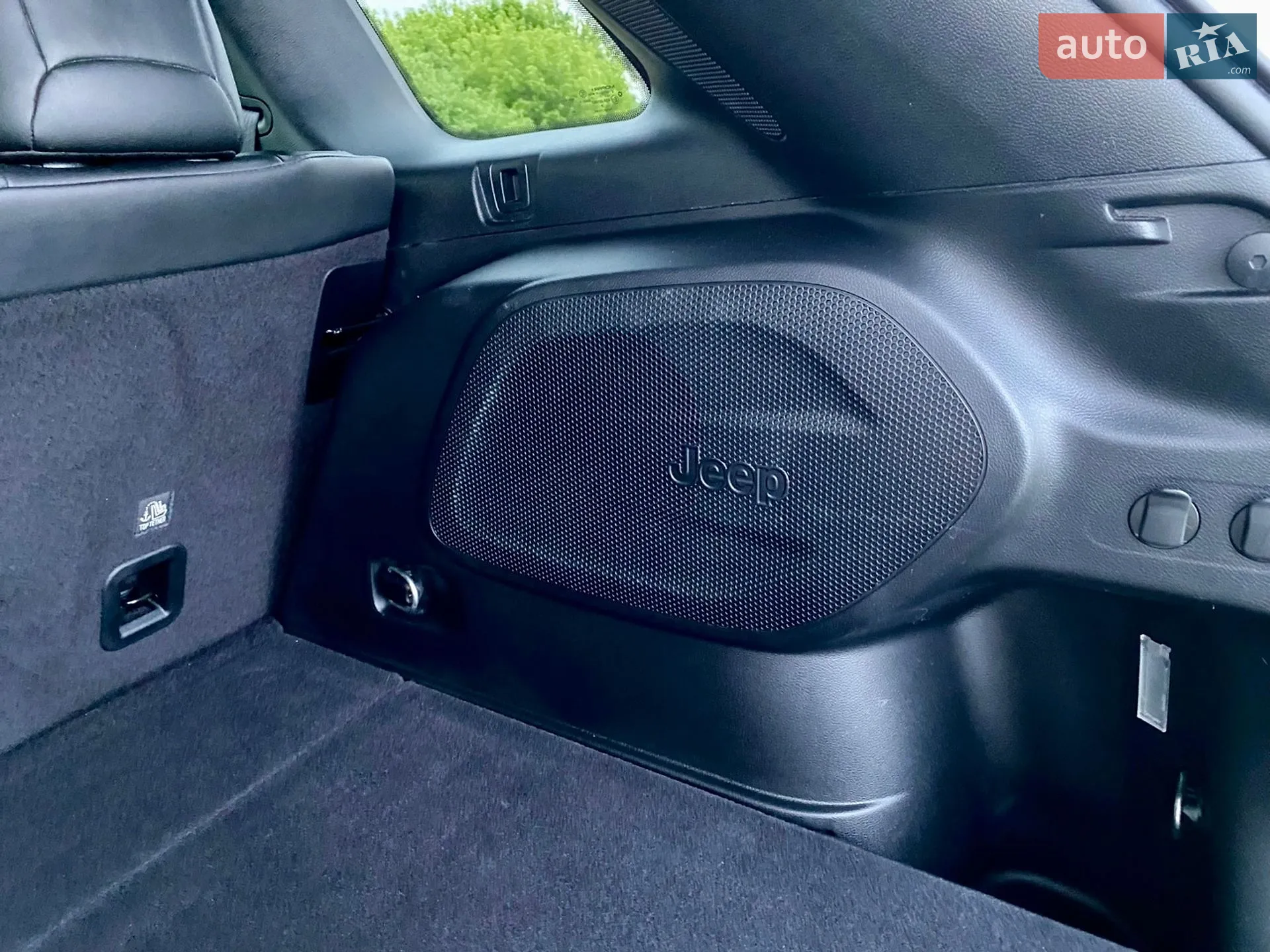 2021 Jeep Cherokee - мініатюра 27