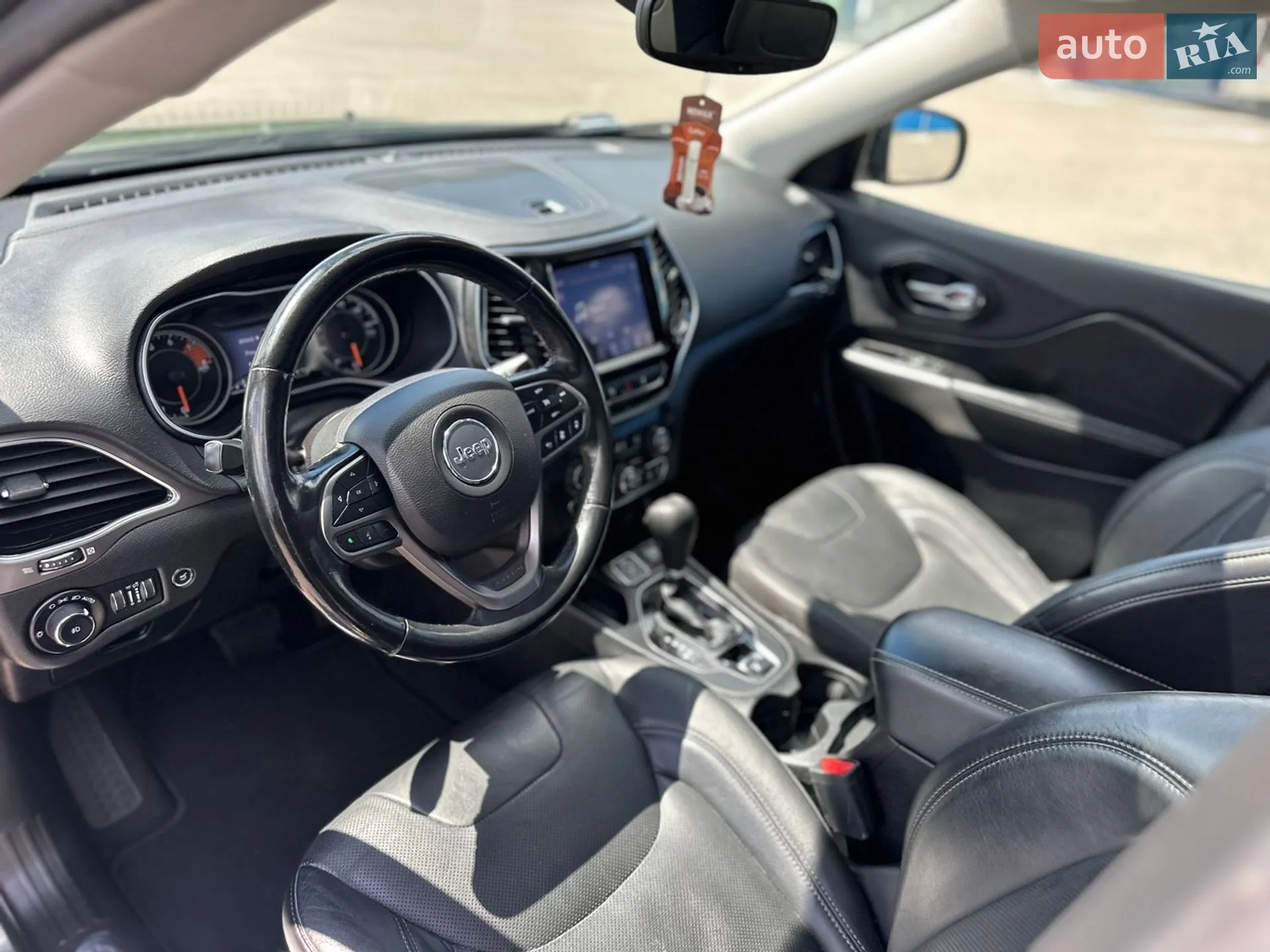 2021 Jeep Cherokee - мініатюра 26