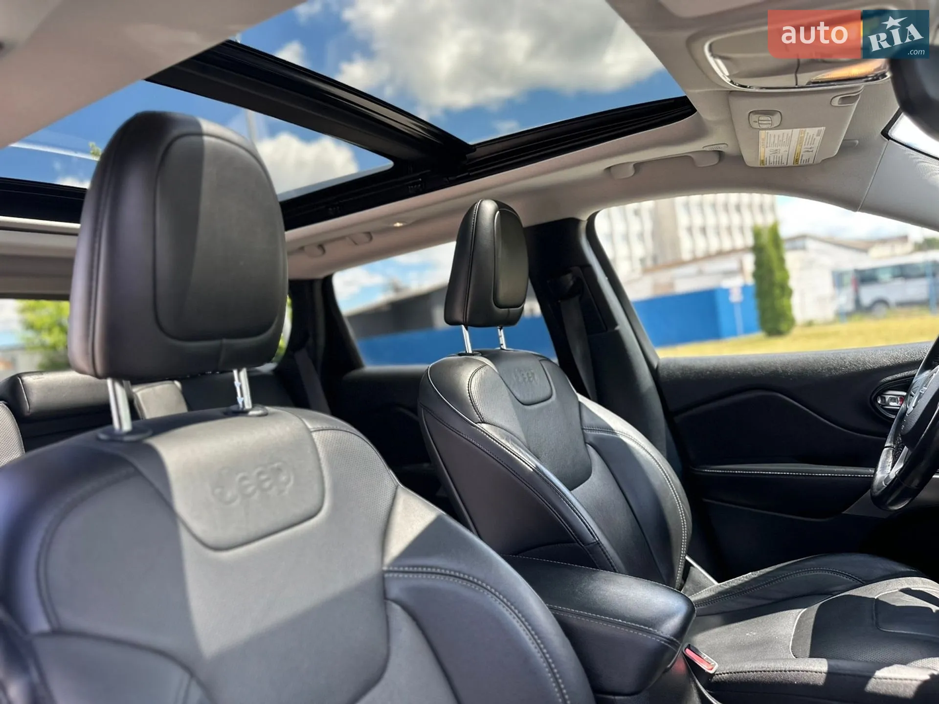 2021 Jeep Cherokee - мініатюра 45