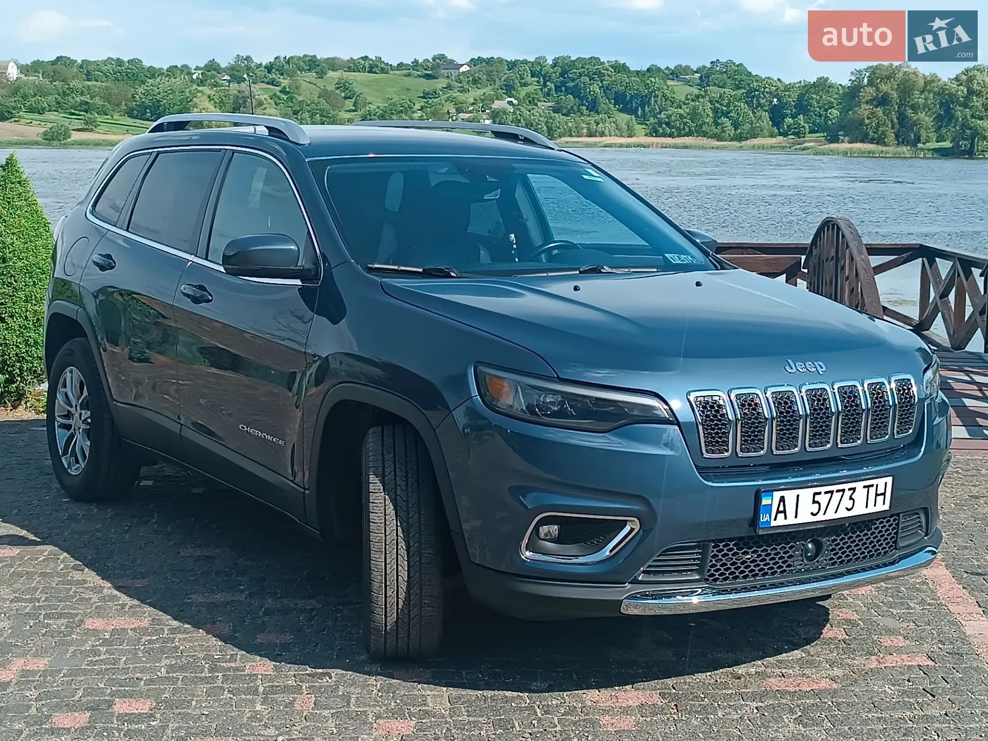2020 Jeep Cherokee - мініатюра 2