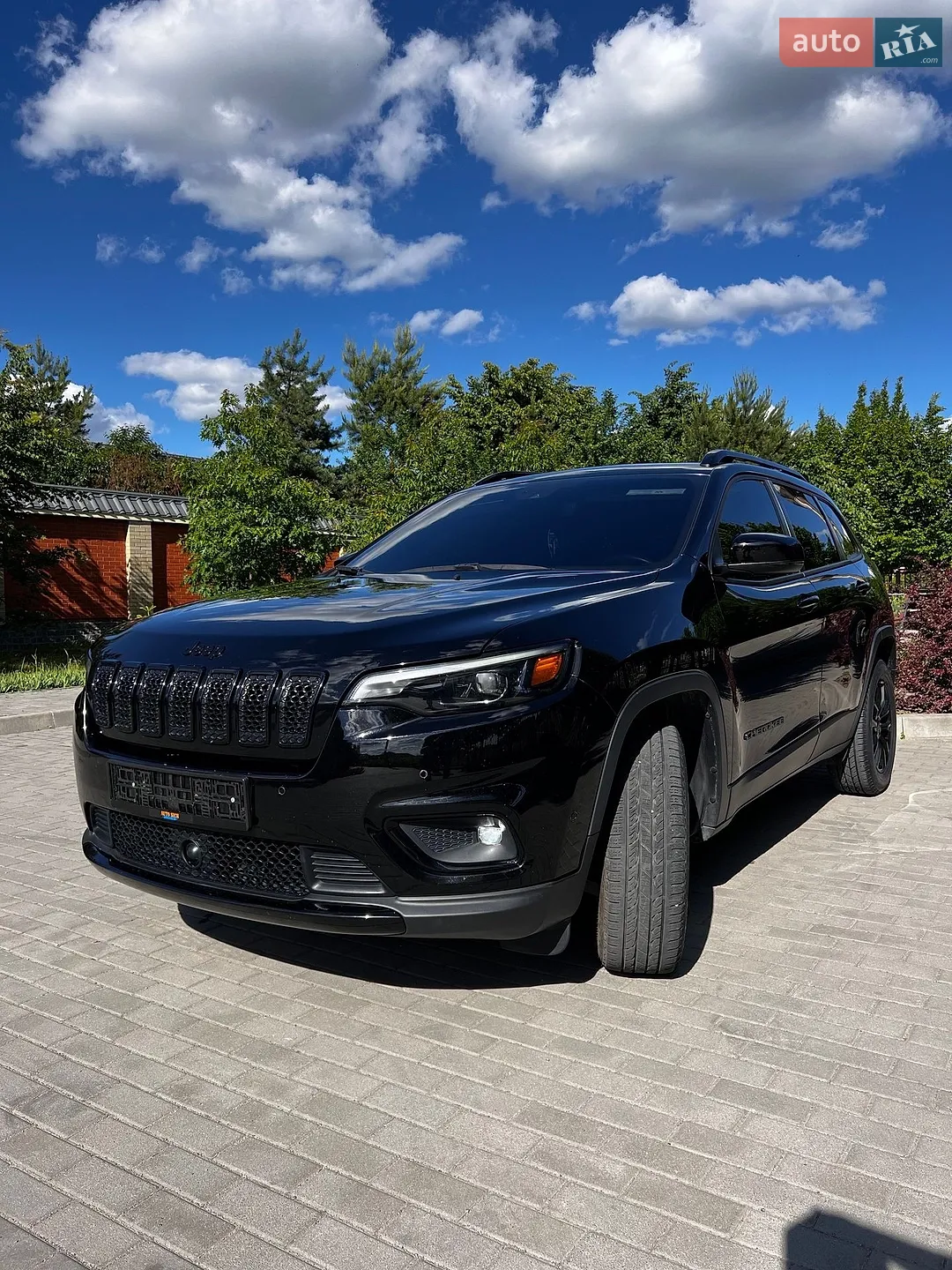 2023 Jeep Cherokee - мініатюра 2