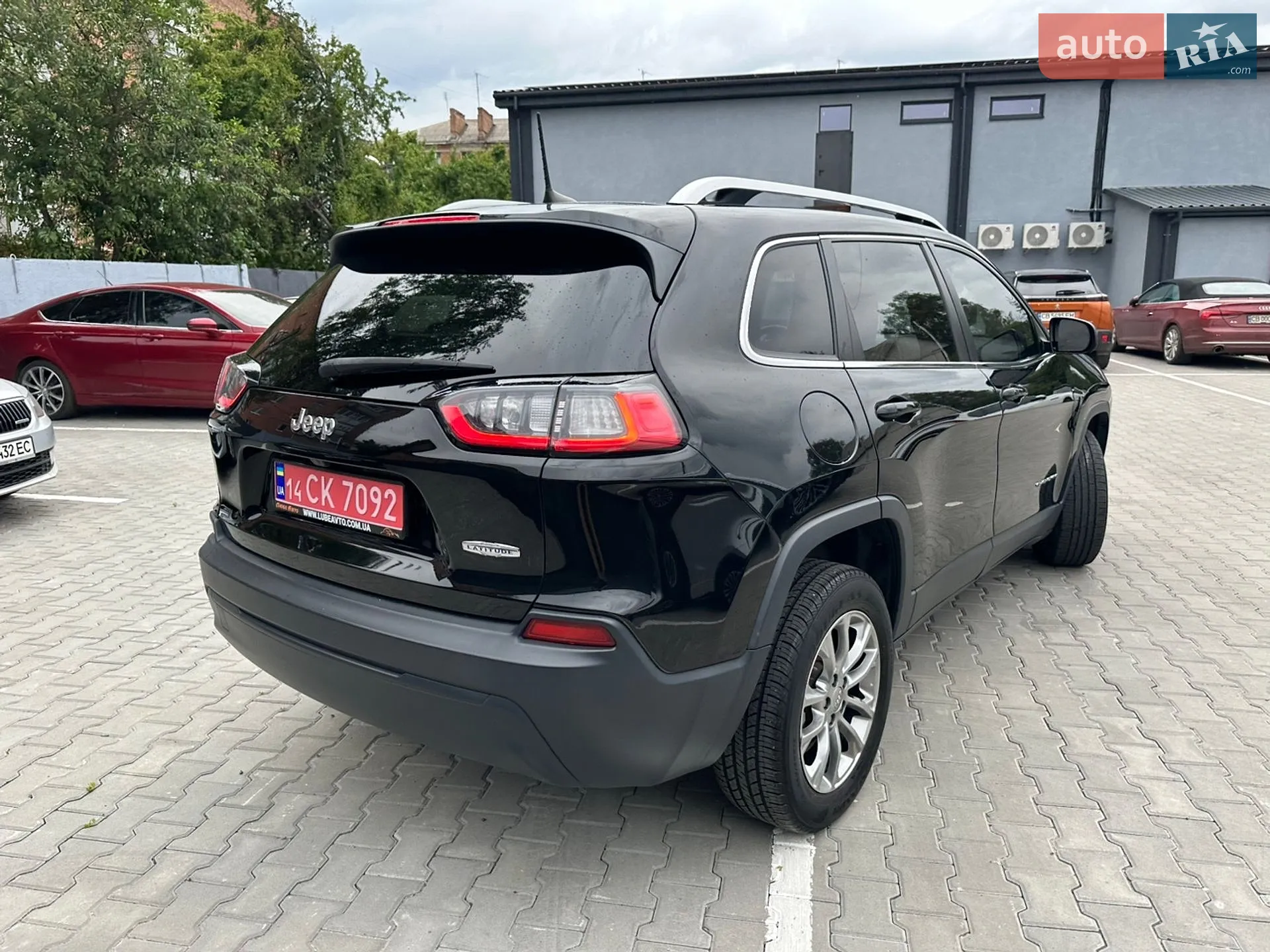 2019 Jeep Cherokee - мініатюра 13