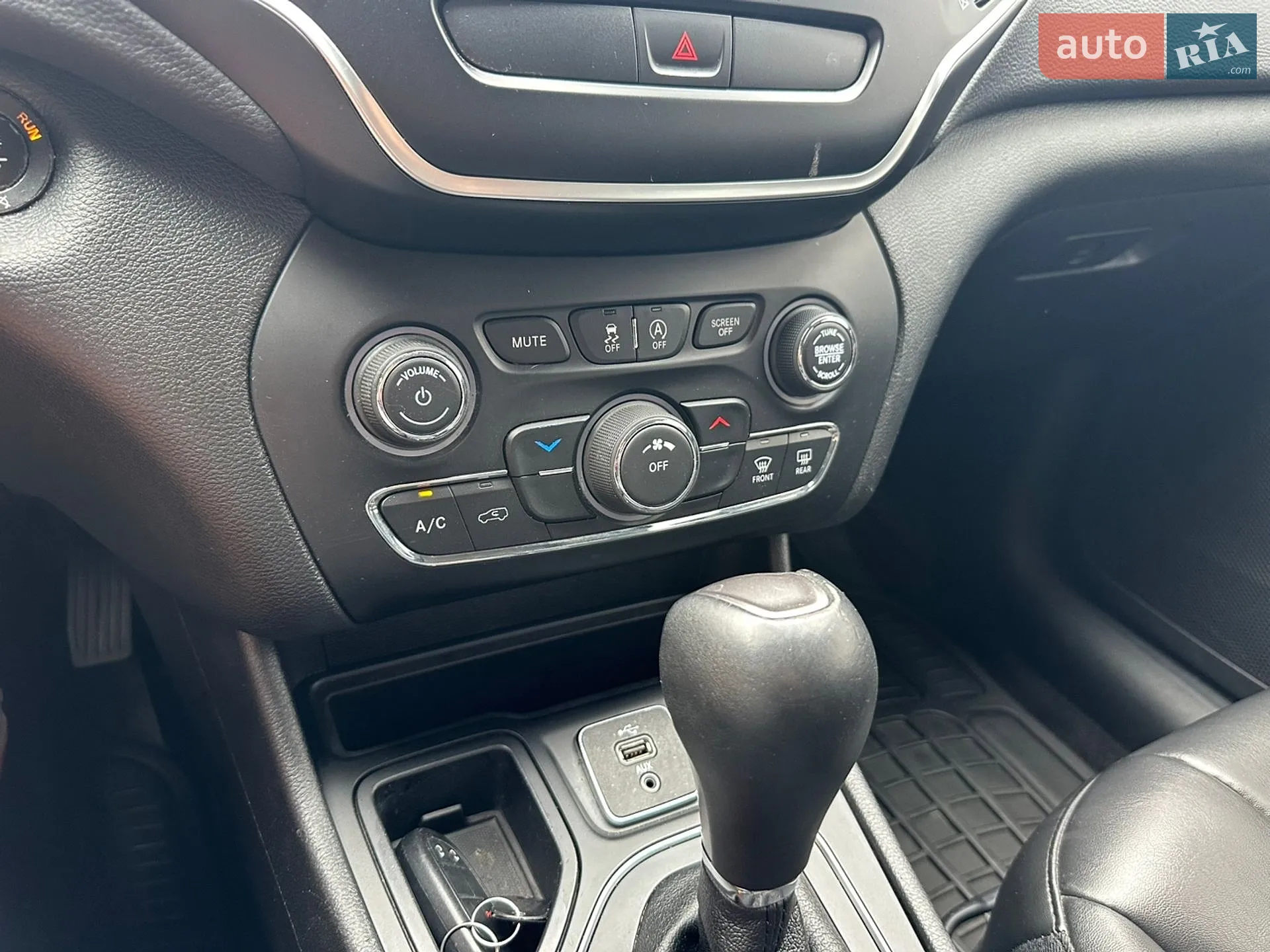 2019 Jeep Cherokee - мініатюра 52