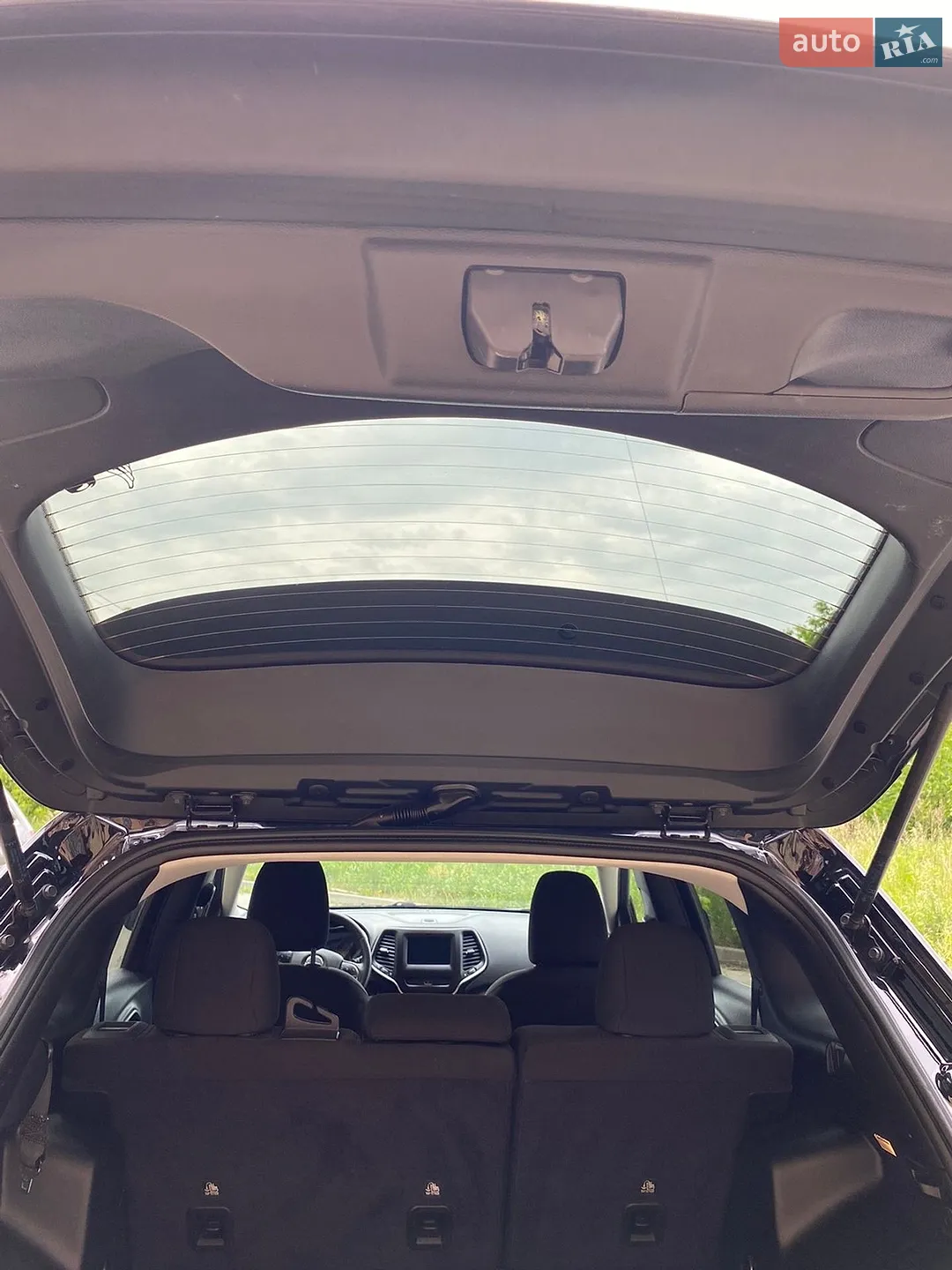 2019 Jeep Cherokee - мініатюра 21
