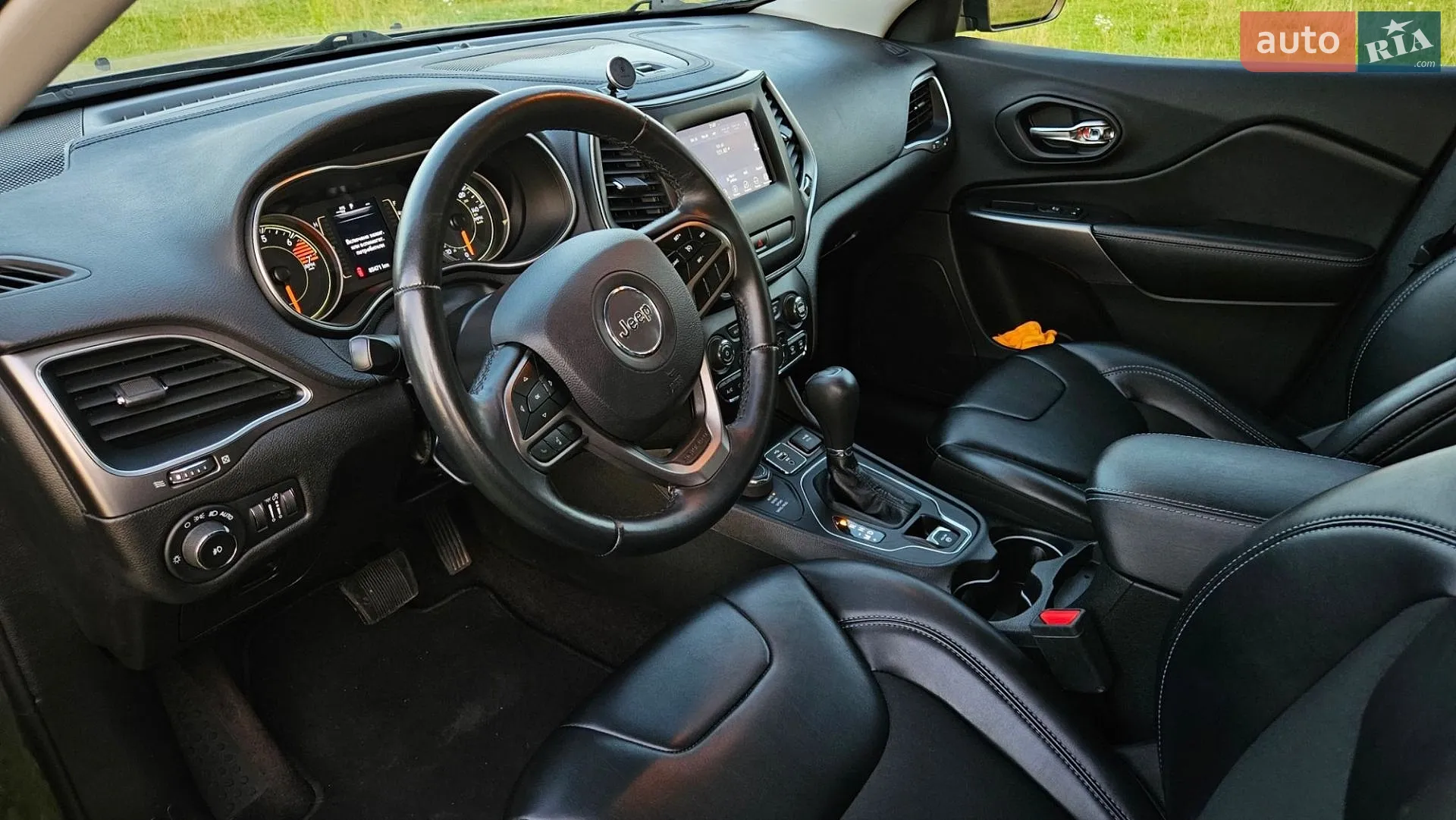 2019 Jeep Cherokee - фото 1
