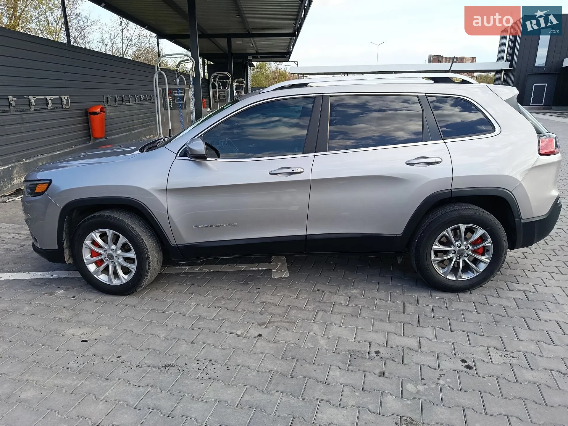 2018 Jeep Cherokee - мініатюра 16