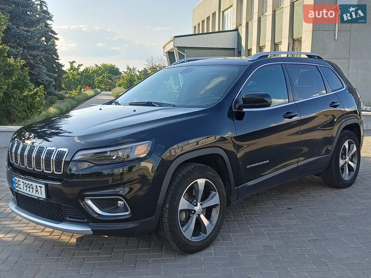 2017 Jeep Cherokee - мініатюра 37