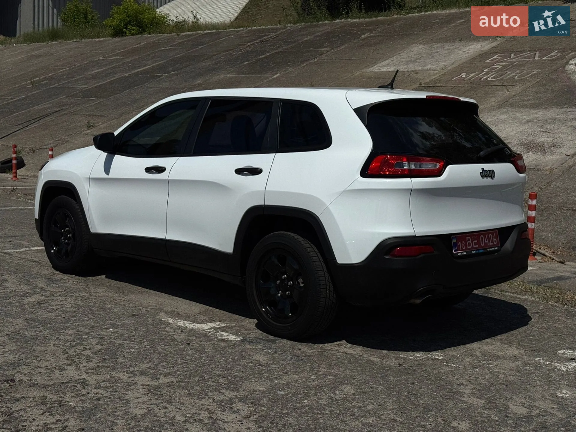 2015 Jeep Cherokee - мініатюра 9