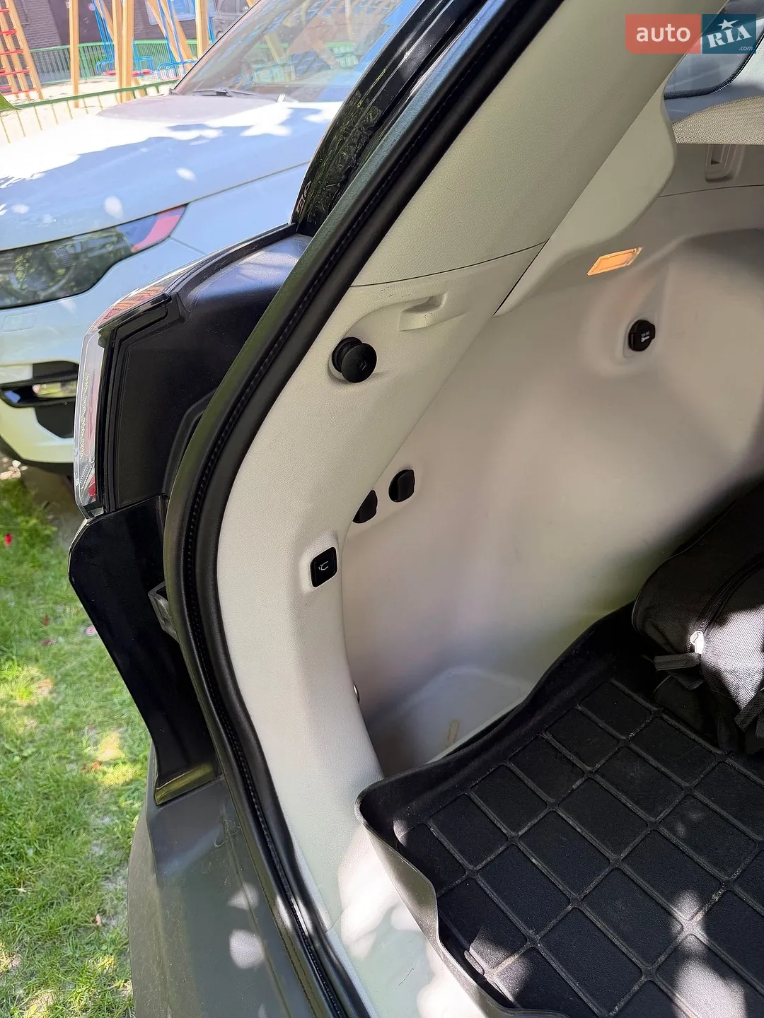 2018 Jeep Cherokee - мініатюра 8