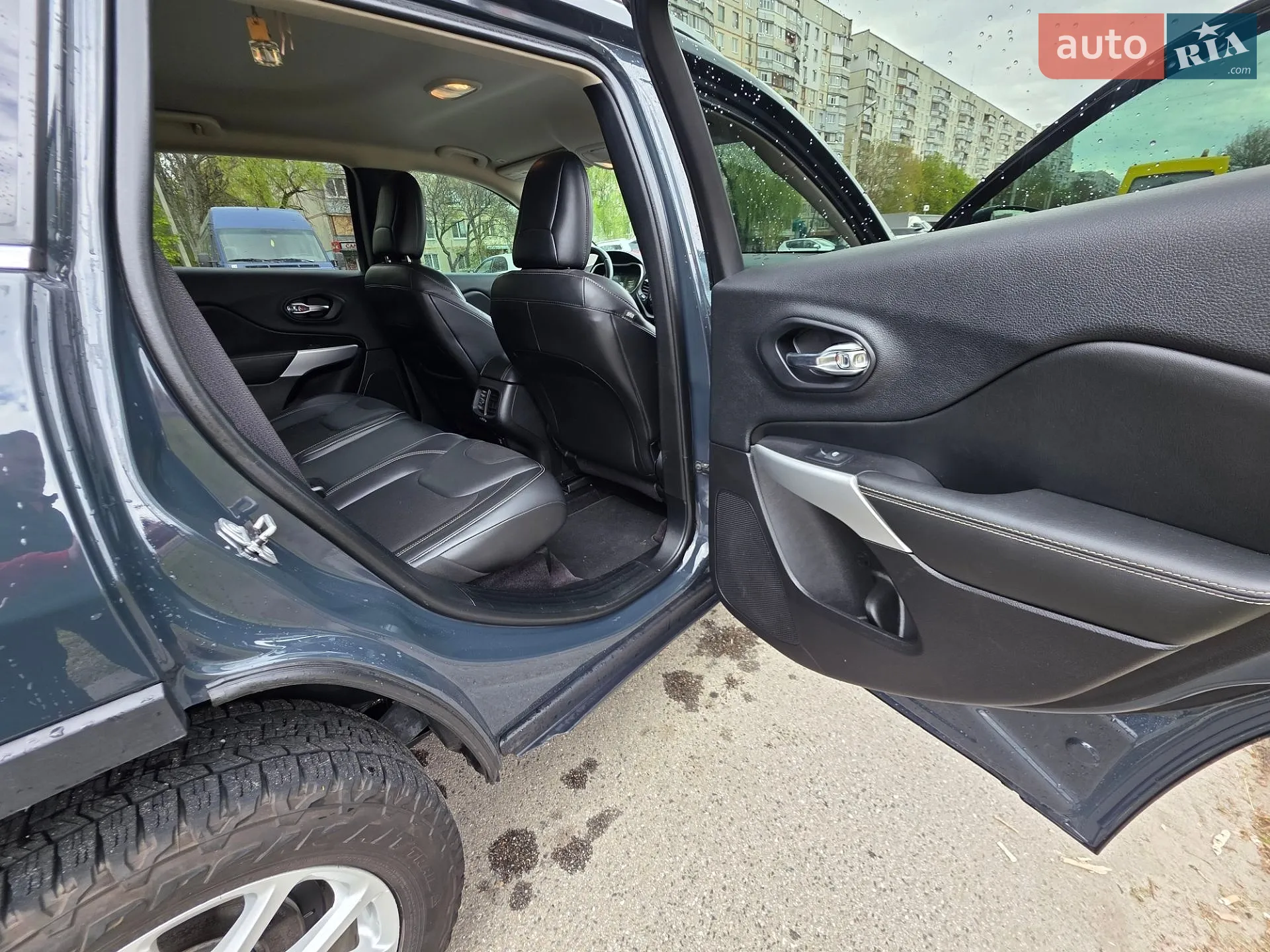 2017 Jeep Cherokee - мініатюра 11