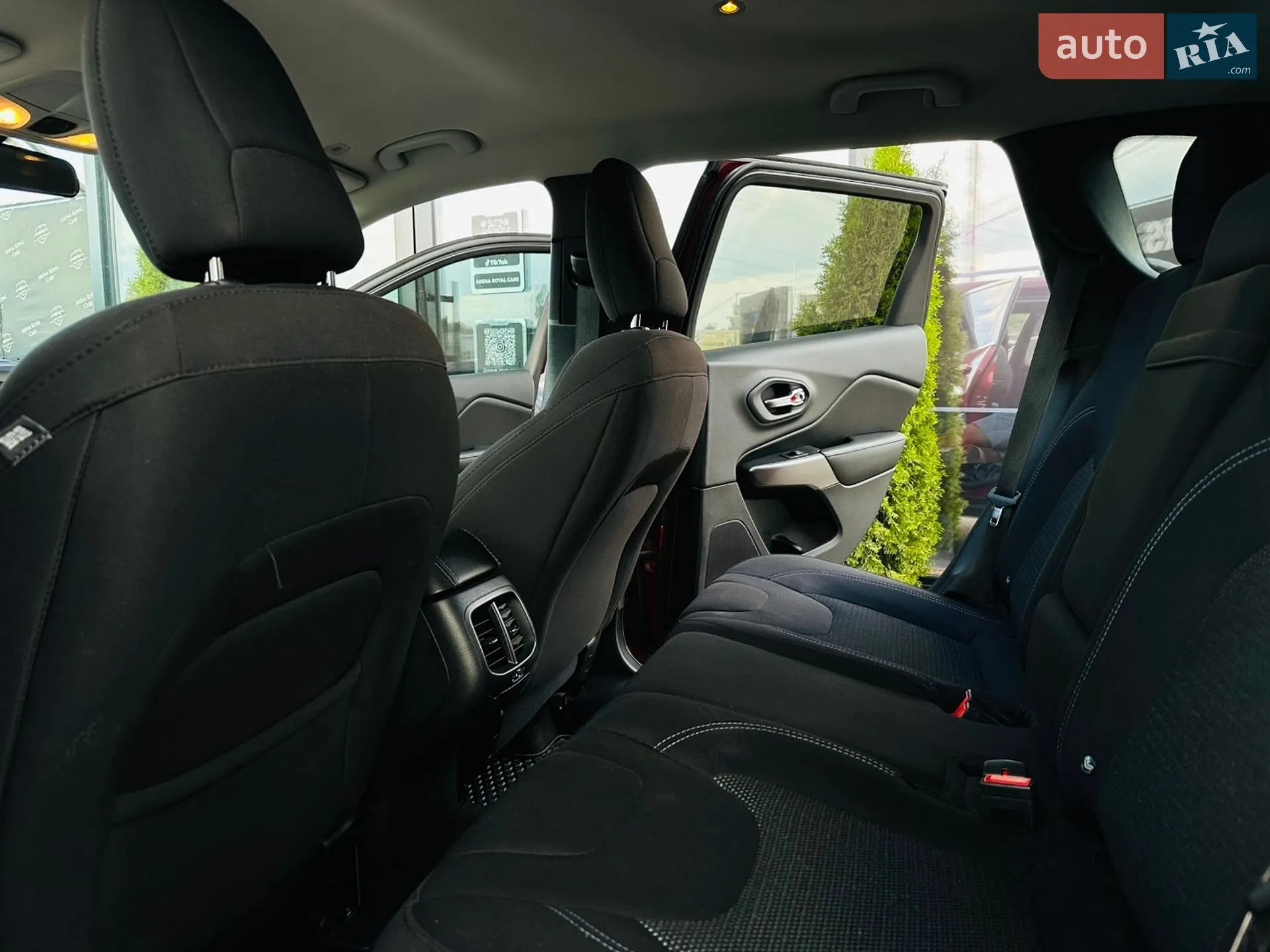 2018 Jeep Cherokee - мініатюра 15