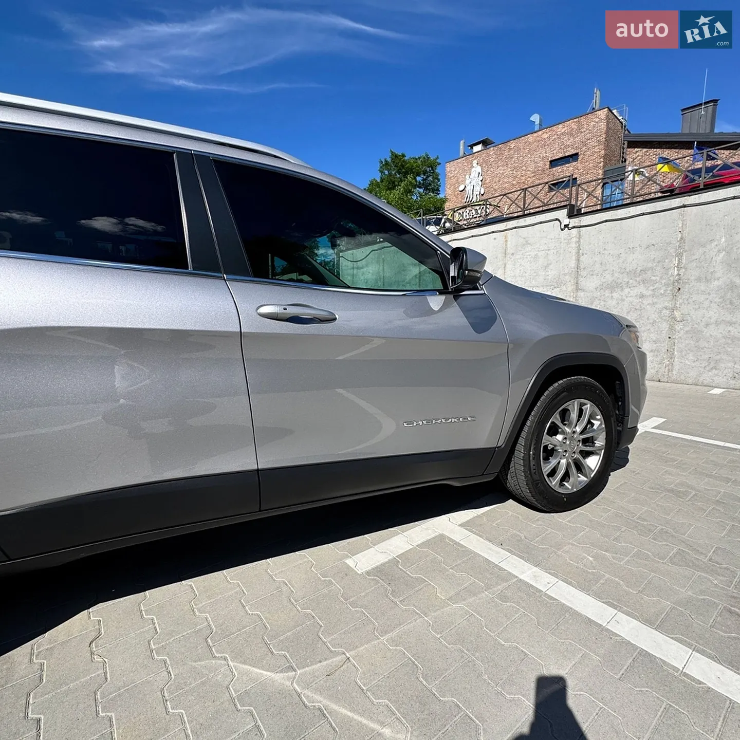 2018 Jeep Cherokee - мініатюра 16