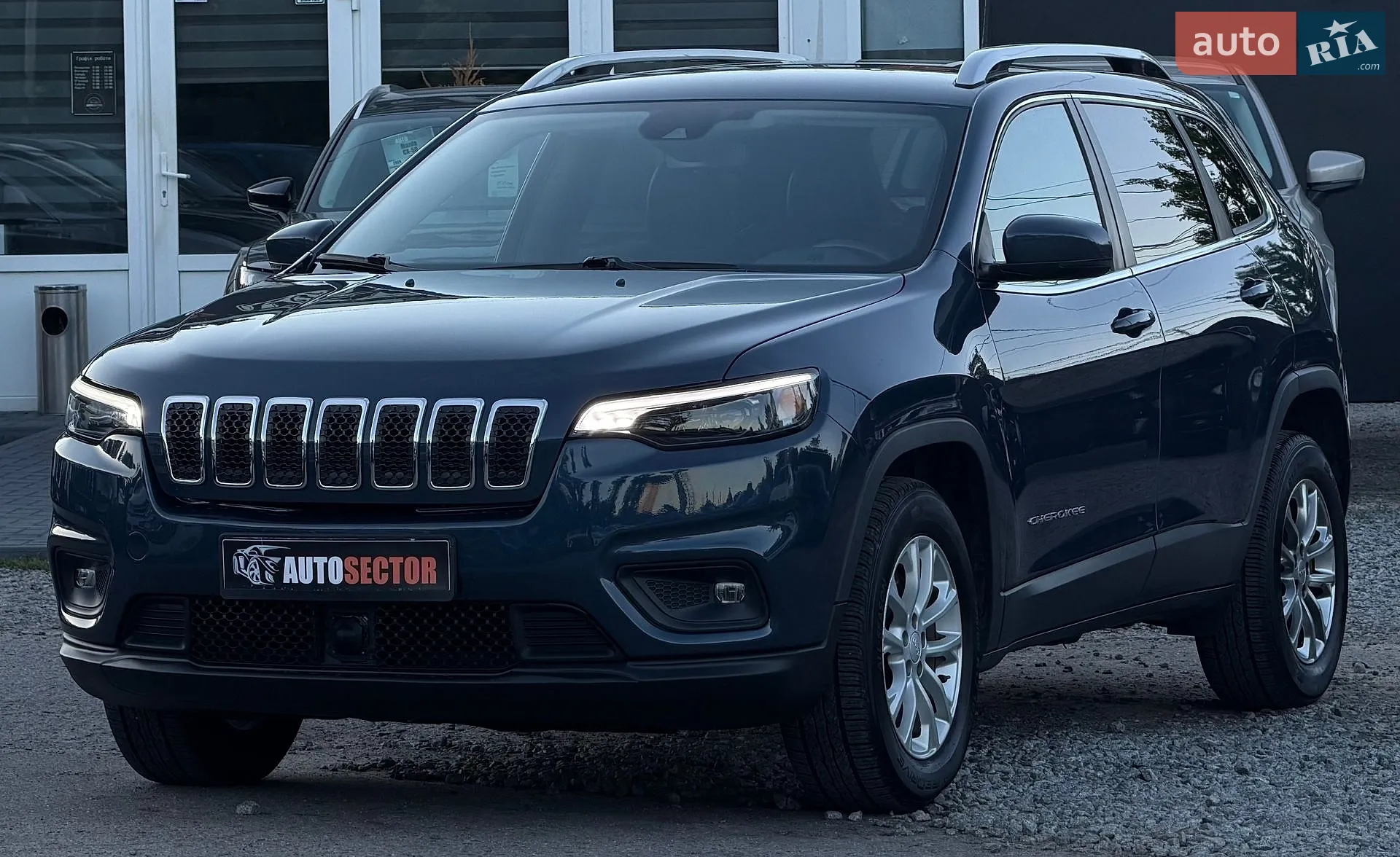 2021 Jeep Cherokee - мініатюра 2