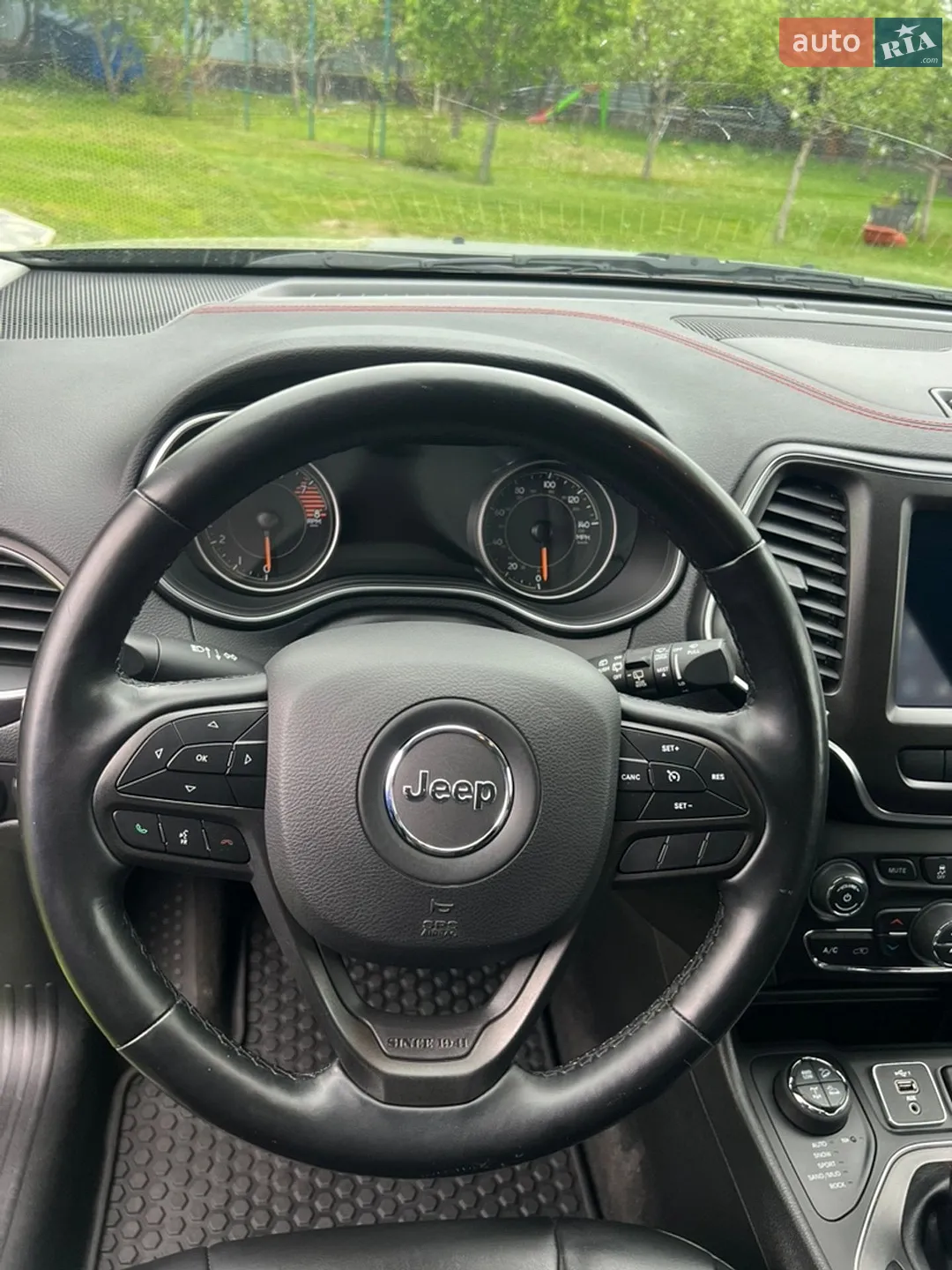 2019 Jeep Cherokee - мініатюра 26