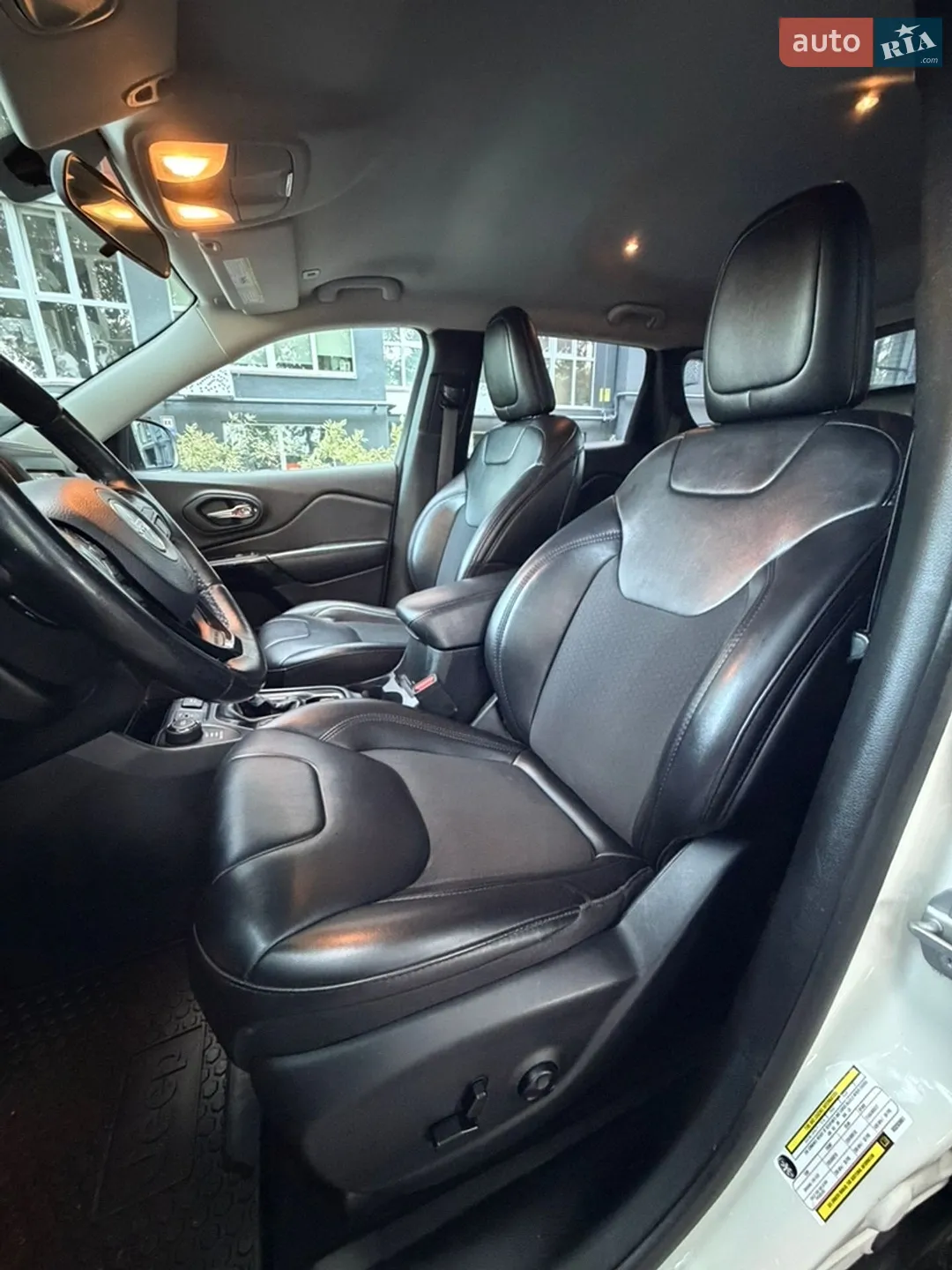 2018 Jeep Cherokee - мініатюра 12