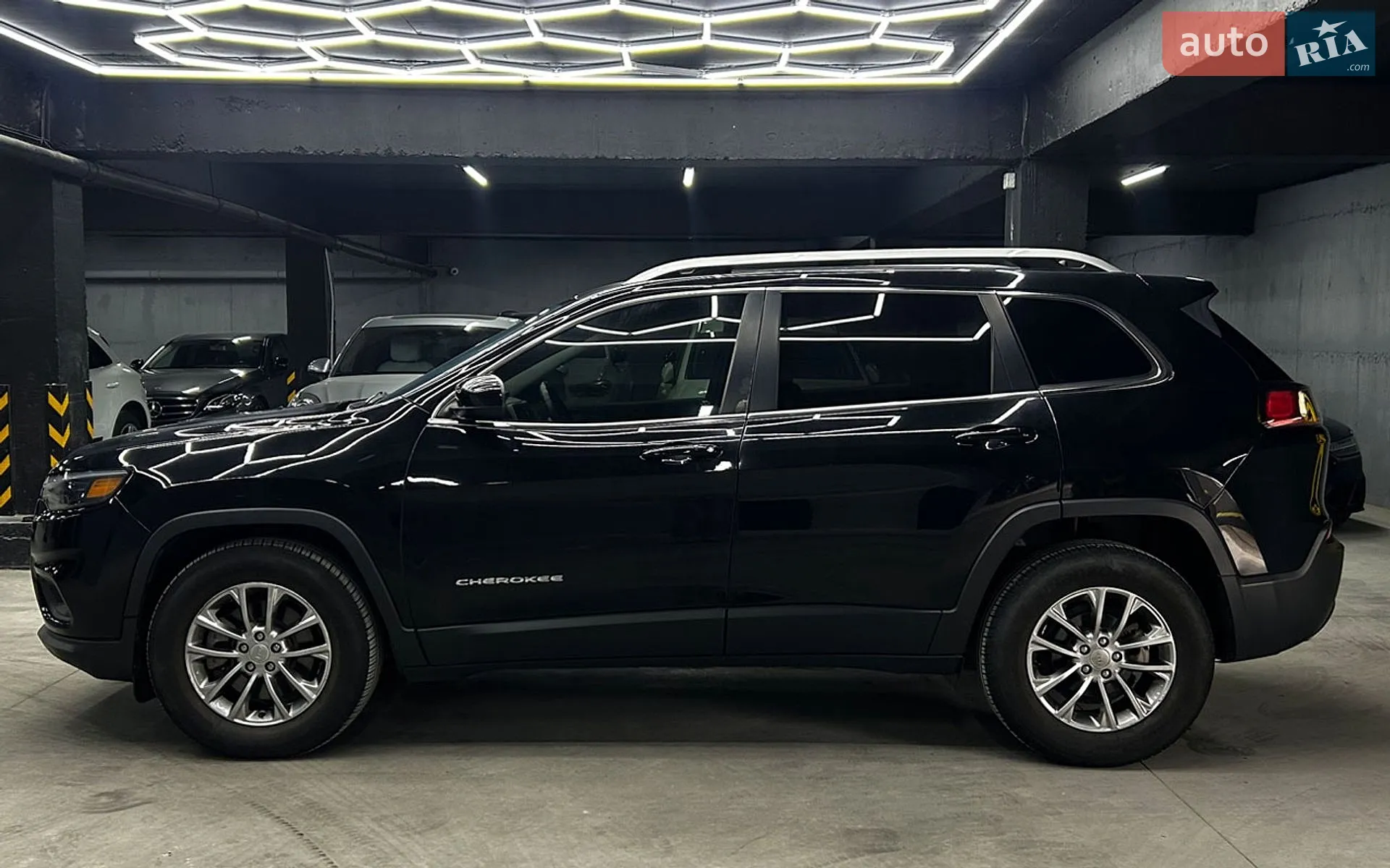 2018 Jeep Cherokee - мініатюра 4