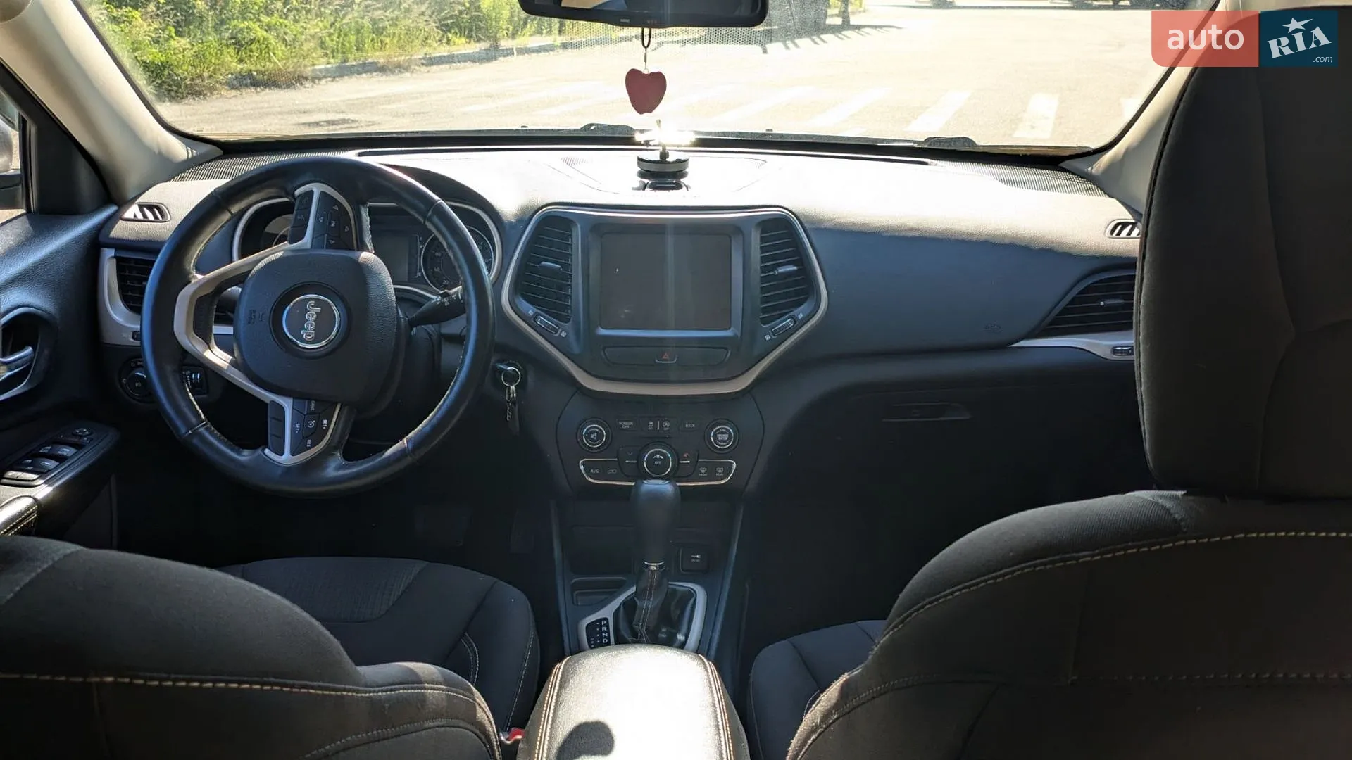 2015 Jeep Cherokee - мініатюра 16