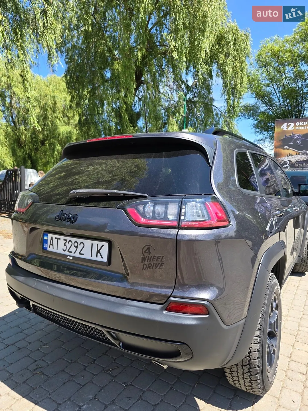2022 Jeep Cherokee - мініатюра 9