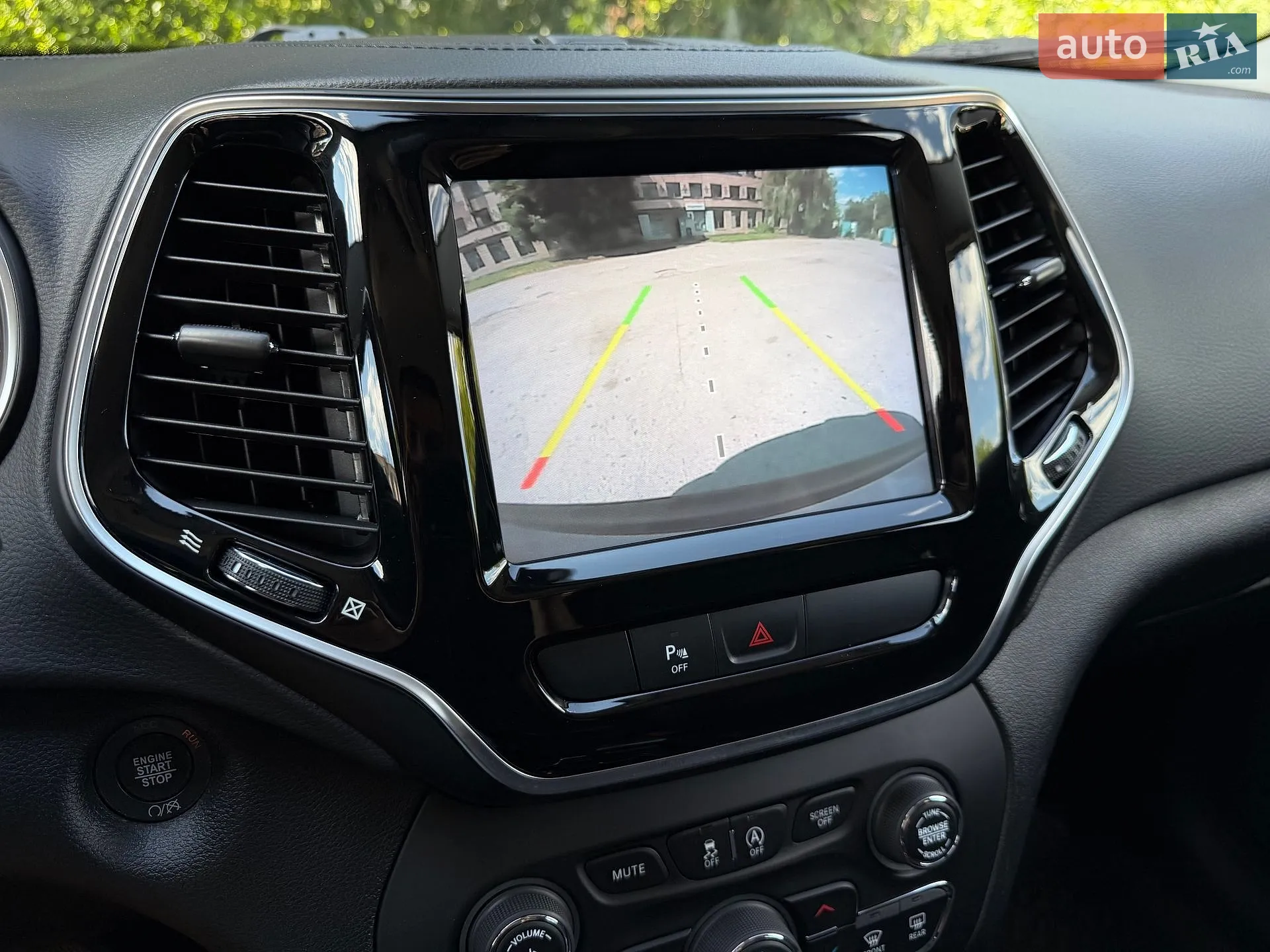 2019 Jeep Cherokee - мініатюра 20