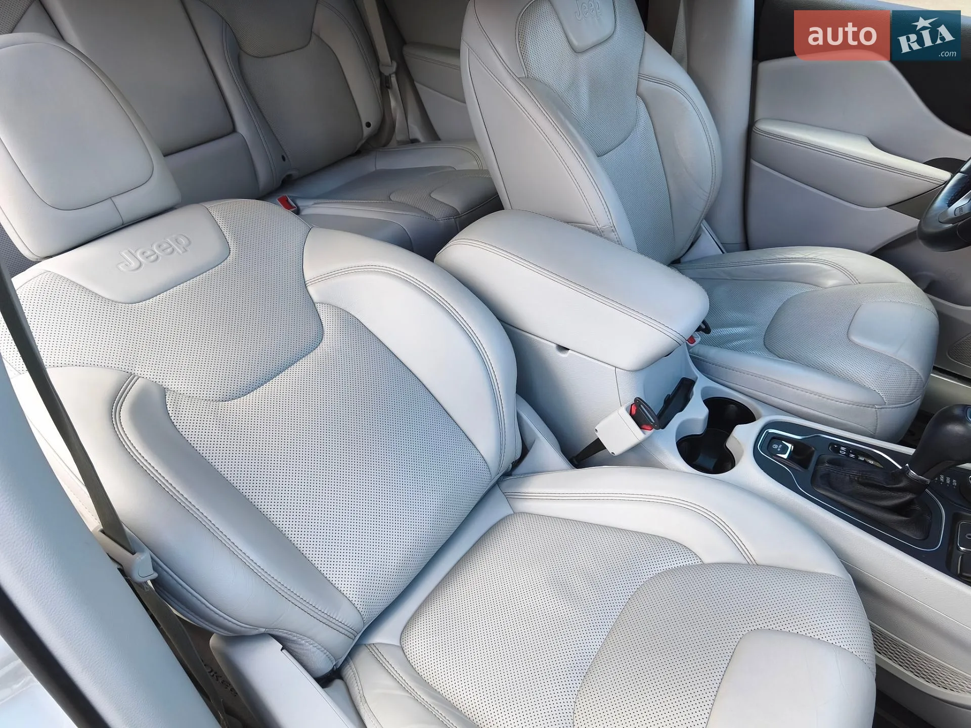 2019 Jeep Cherokee - мініатюра 44