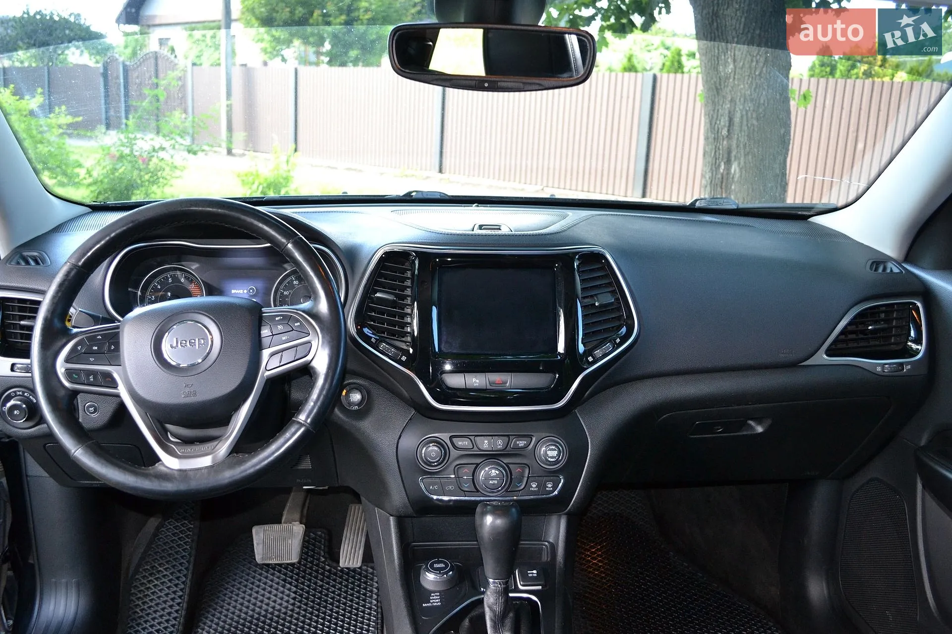 2018 Jeep Cherokee - мініатюра 17