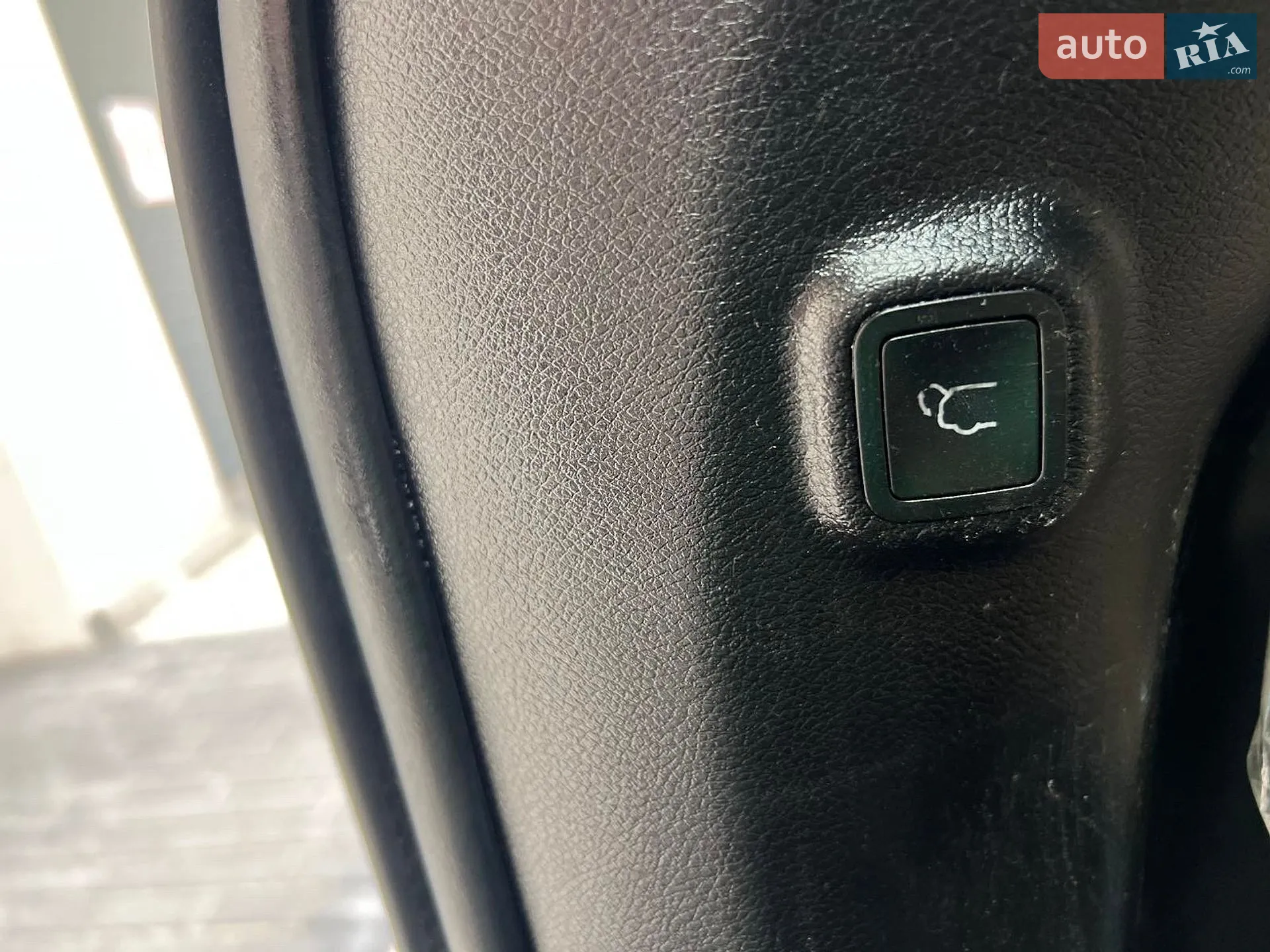 2020 Jeep Cherokee - мініатюра 41